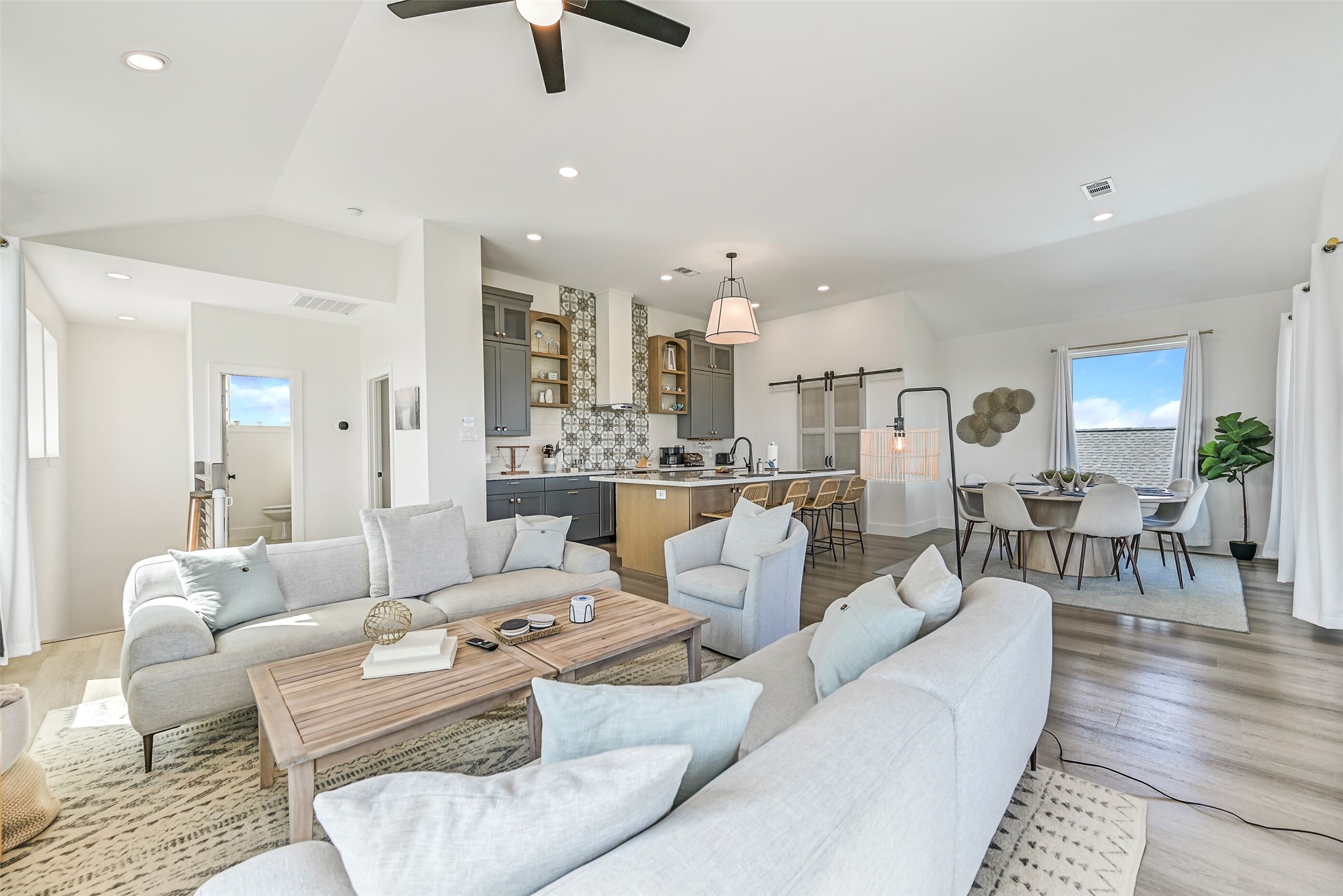 4110 Isla Del Sol, Galveston, TX 77554 4110 Isla Del Sol, Galveston, TX 77554