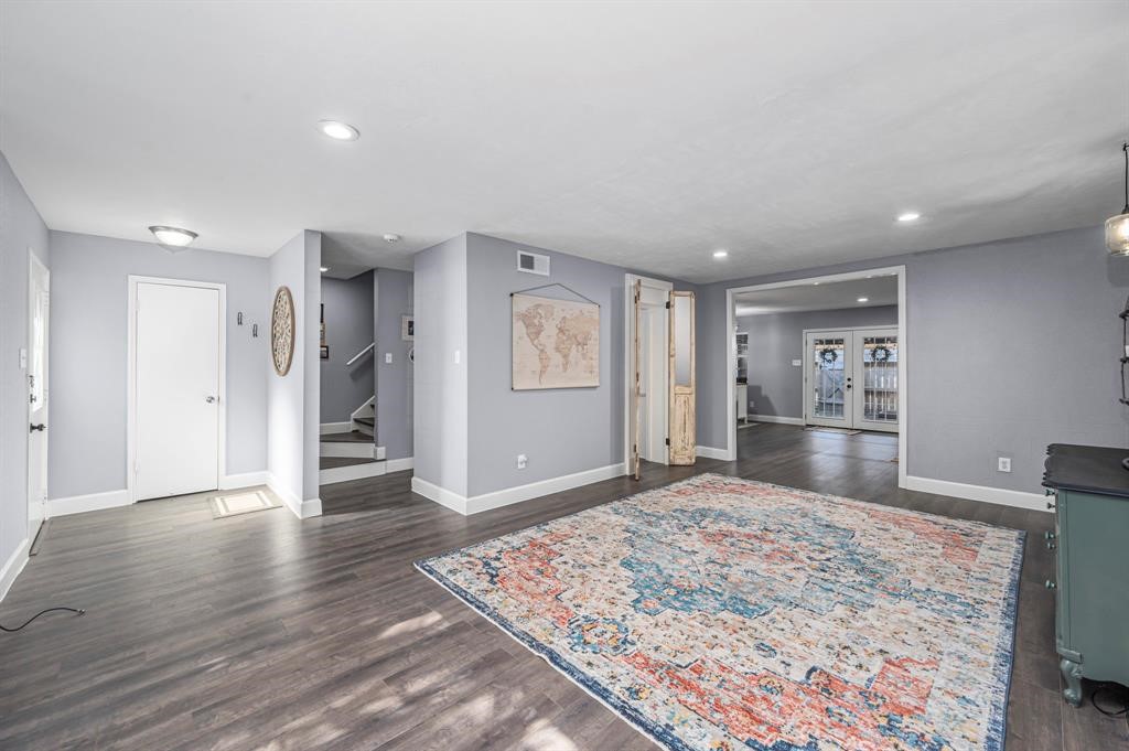 1371 Country Place Drive, Houston, TX 77079