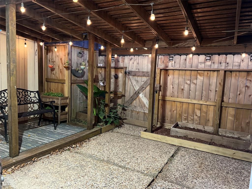 1371 Country Place Drive, Houston, TX 77079