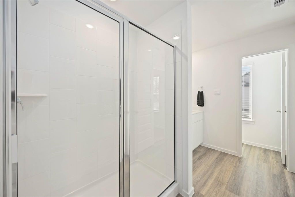5930 Manning Oaks Street, Houston, TX 77091