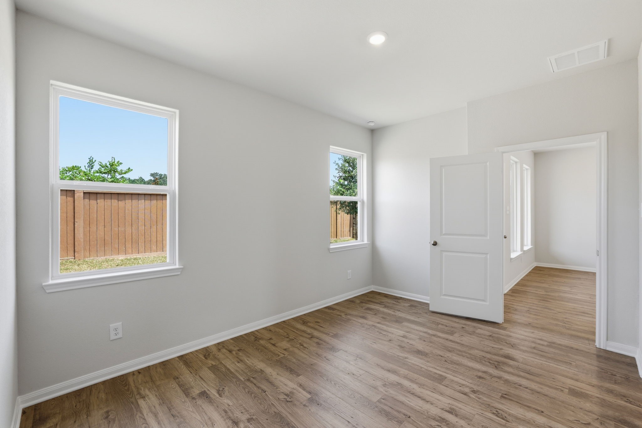 16463 Honeysuckle Hill Drive, Conroe, TX 77303