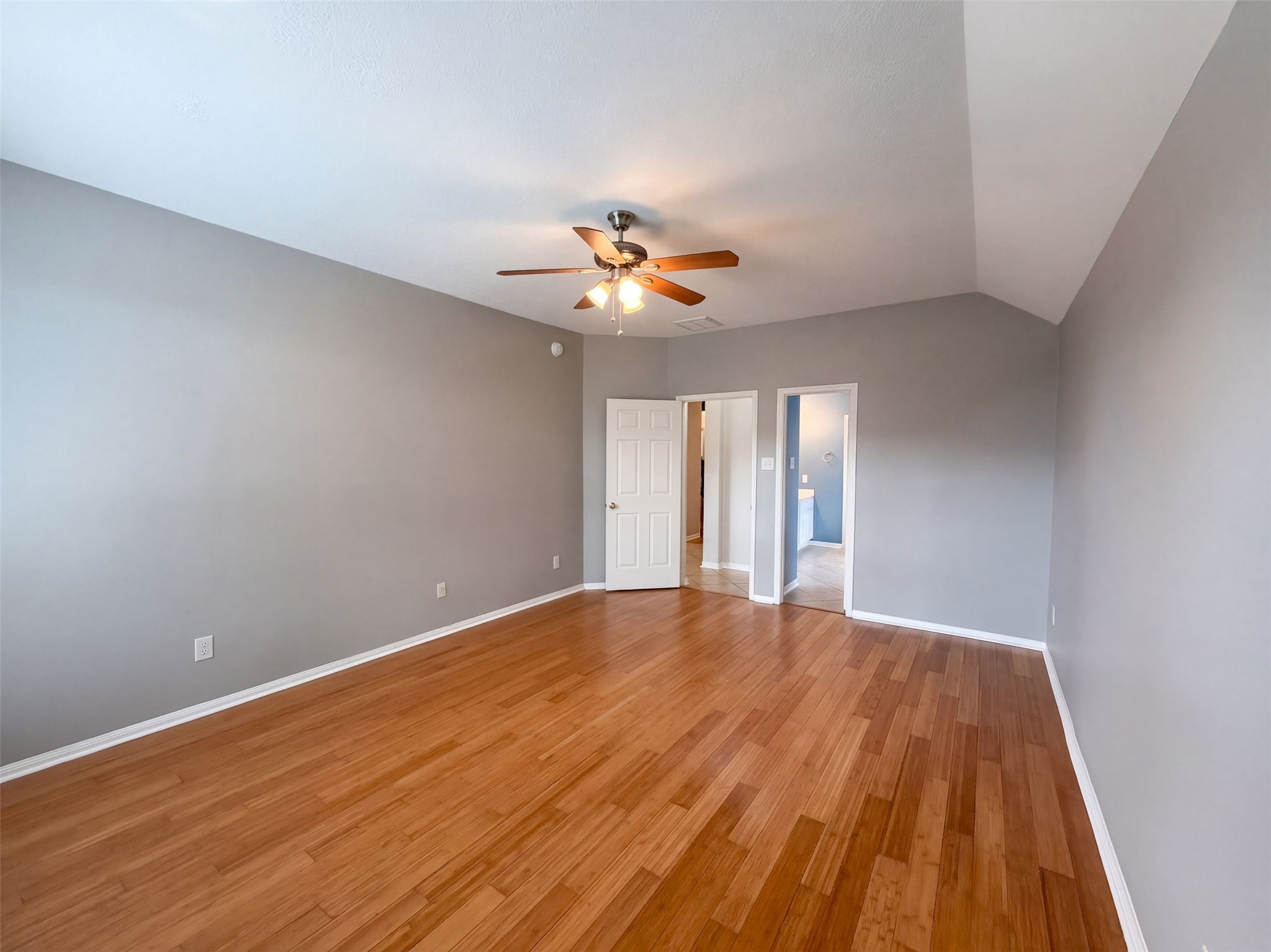 11810 White Water Bay Drive, Pearland, TX 77584