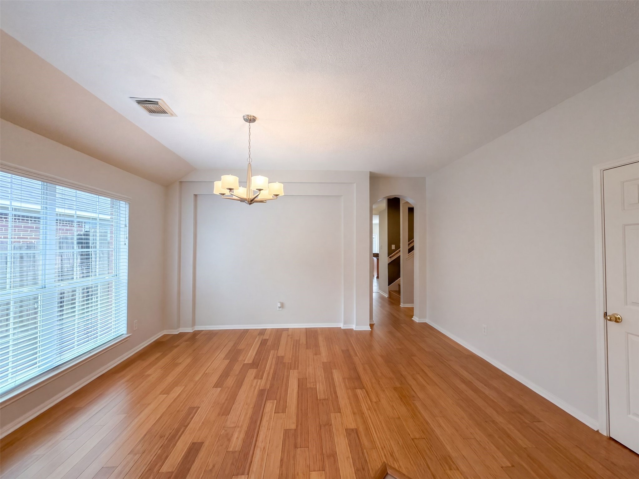 11810 White Water Bay Drive, Pearland, TX 77584