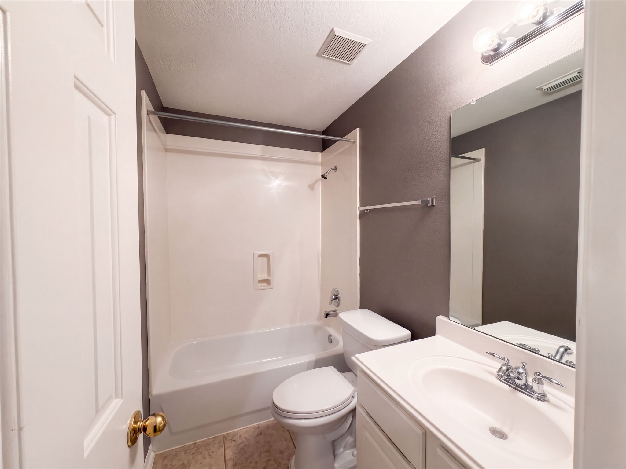 11810 White Water Bay Drive, Pearland, TX 77584