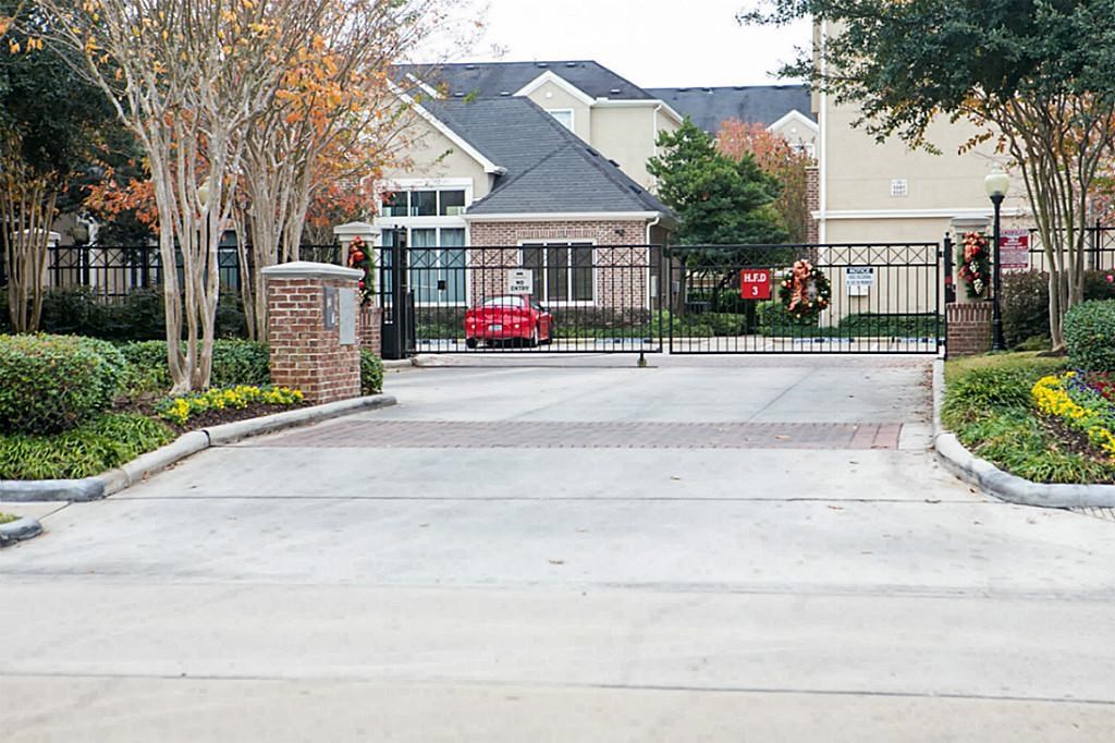 12707 Boheme Drive, #1201, Houston, TX 77024
