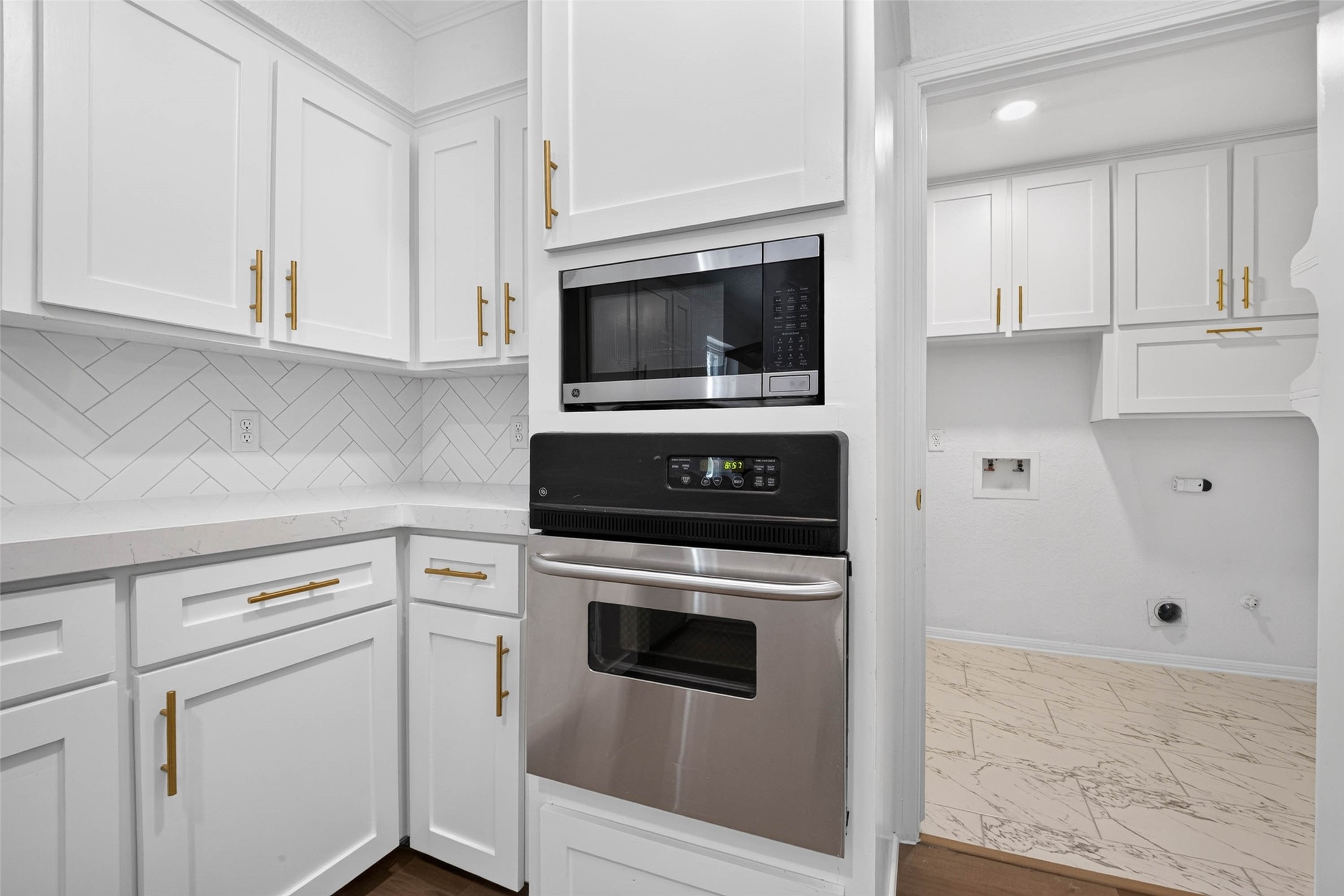 3611 Plum Hollow Drive, Houston, TX 77059