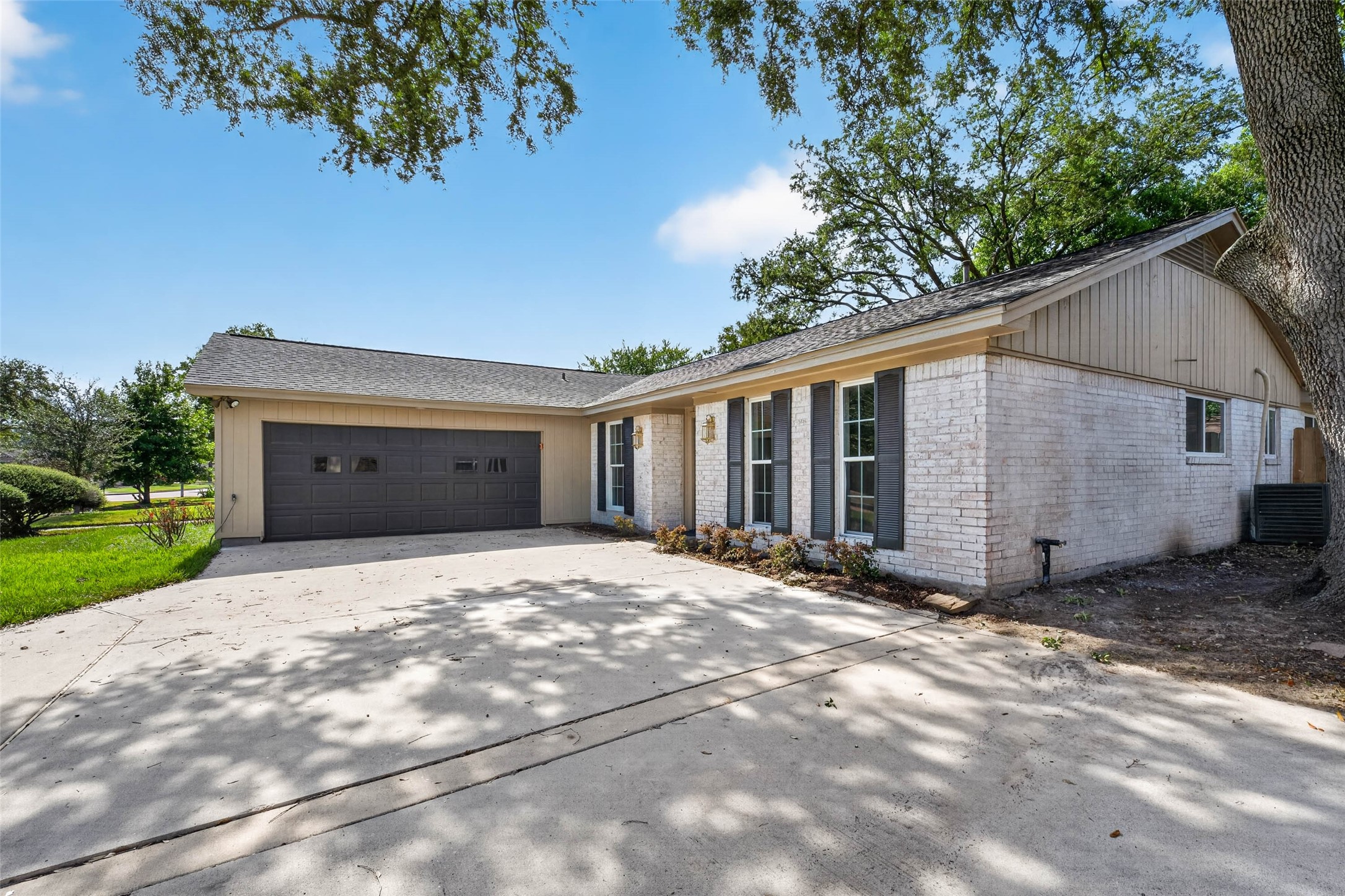 3611 Plum Hollow Drive, Houston, TX 77059