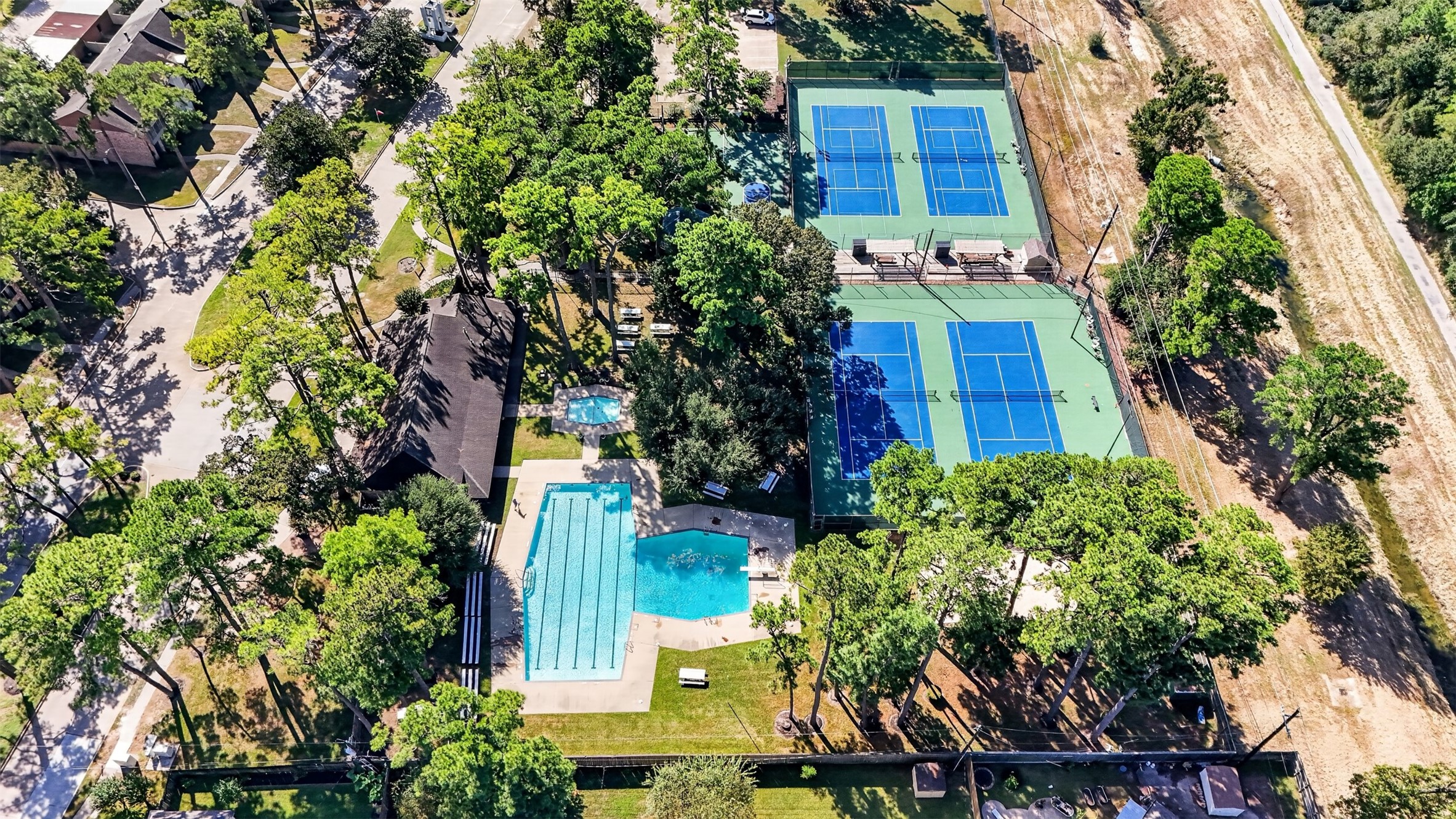 10818 Creektree Drive, Houston, TX 77070