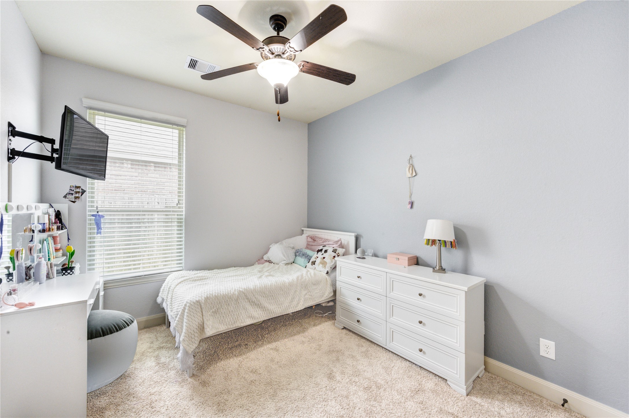 298 Clearwood Drive, League City, TX 77573