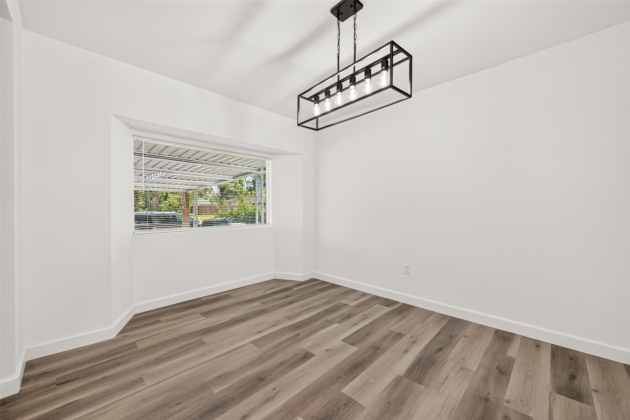 3107 Sunnydale Drive, Houston, TX 77051