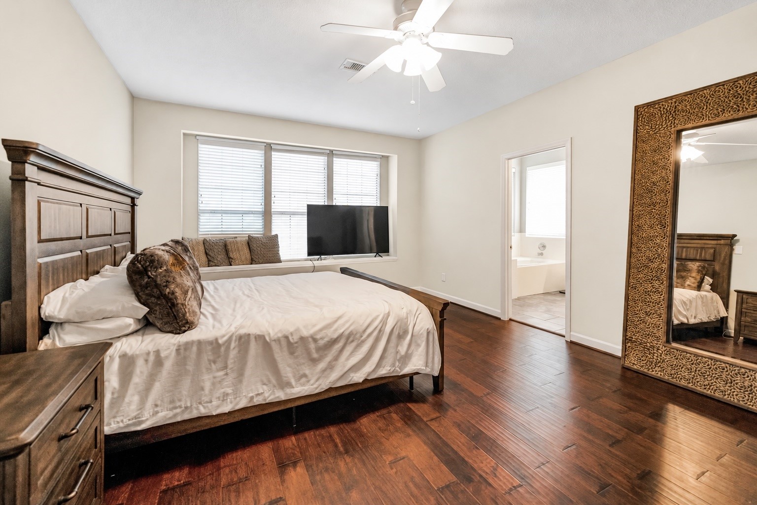 11 Sweetdream Place, The Woodlands, TX 77381
