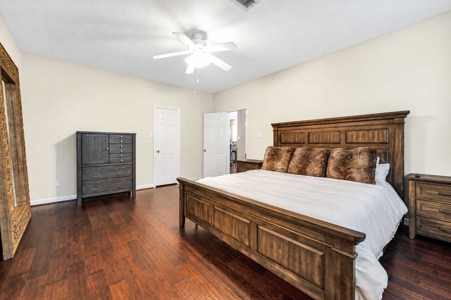 11 Sweetdream Place, The Woodlands, TX 77381