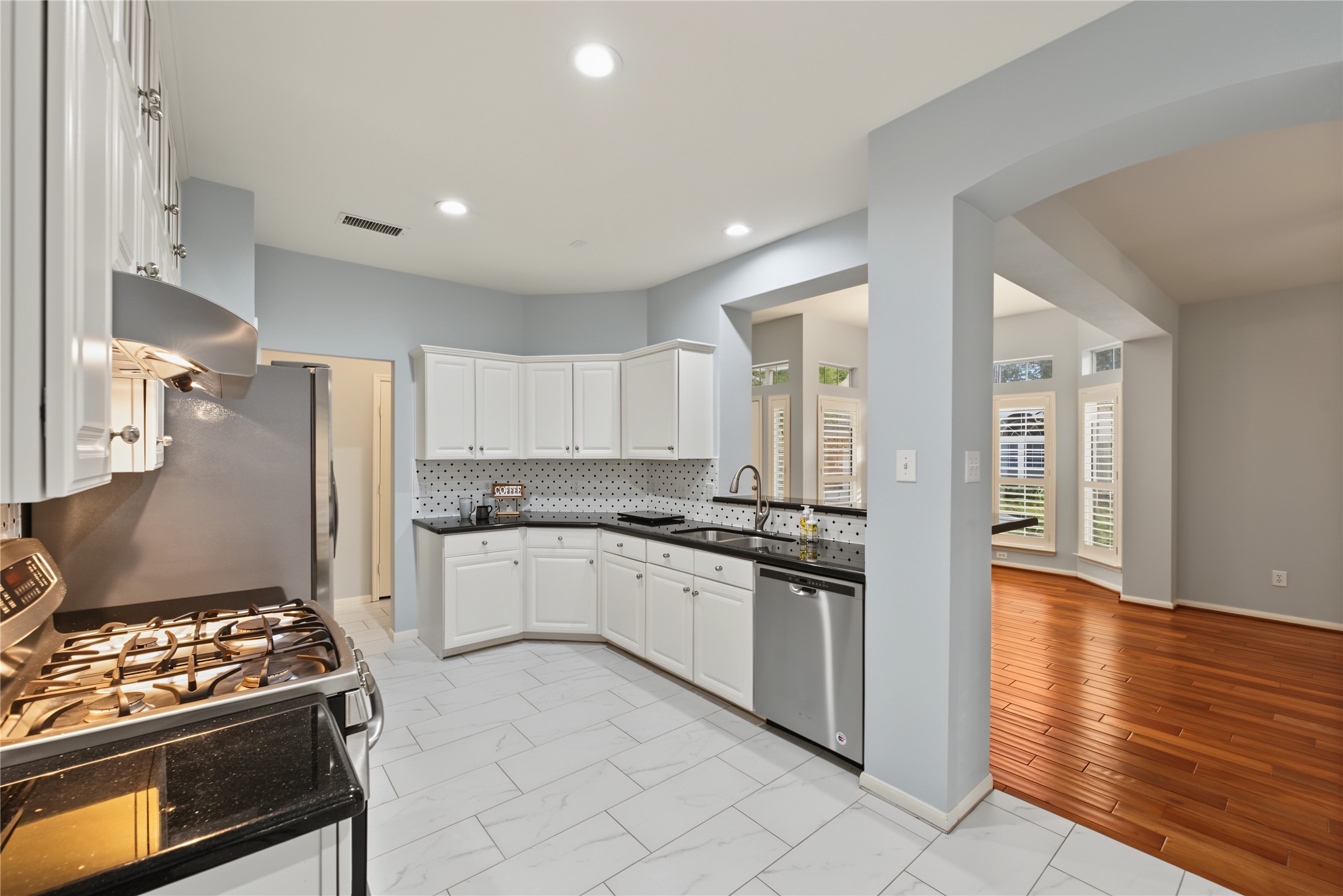 51 S Spiral Vine Circle, The Woodlands, TX 77381