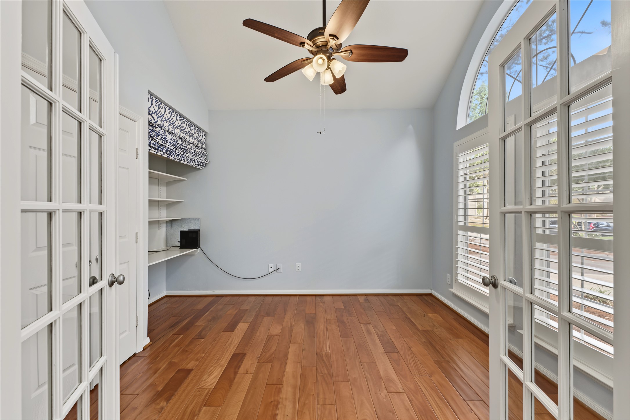 Office has built in shelving and also a walk in closet!