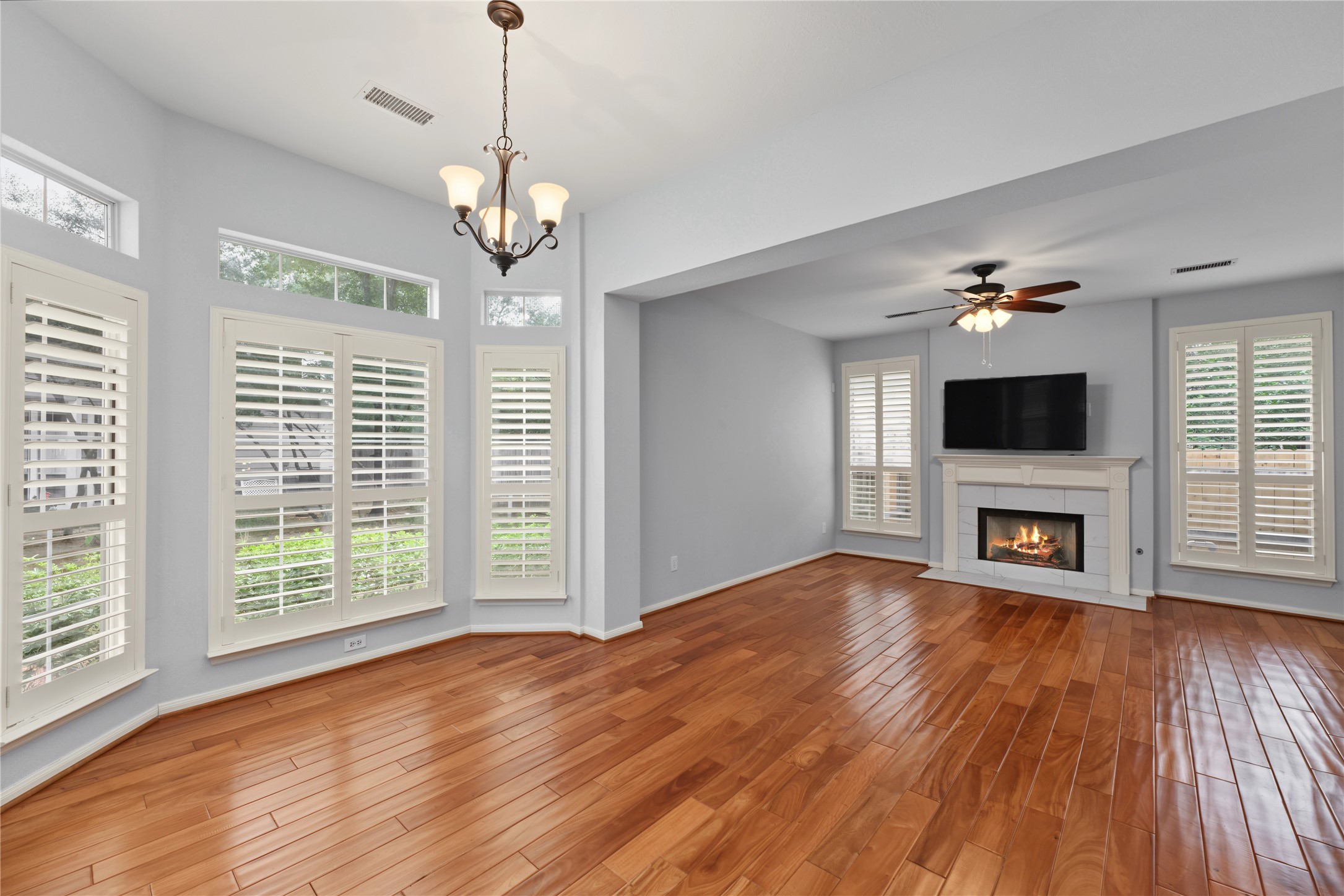 Spacious dining and living room combo