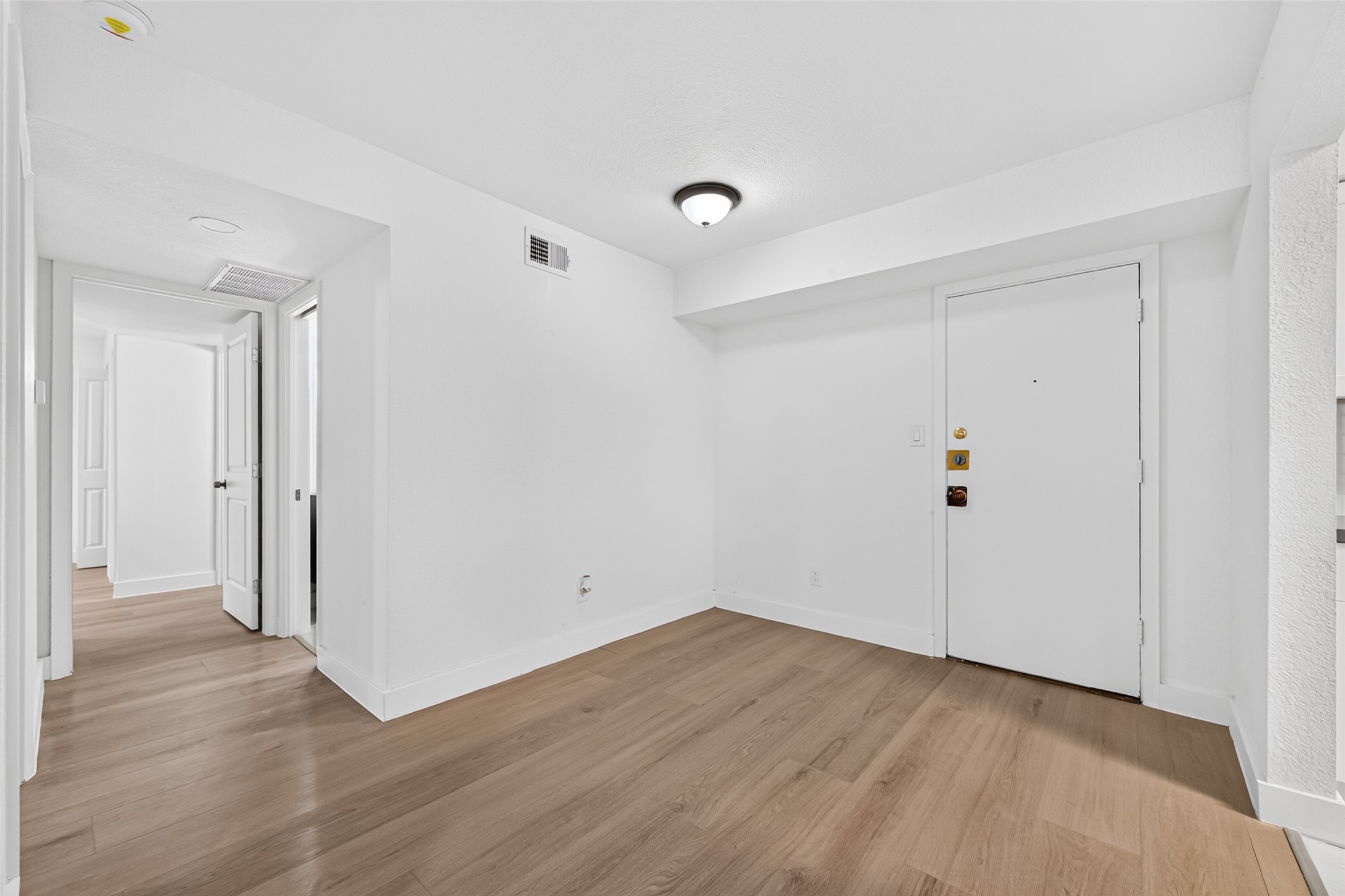 4633 Wild Indigo Street, #530, Houston, TX 77027