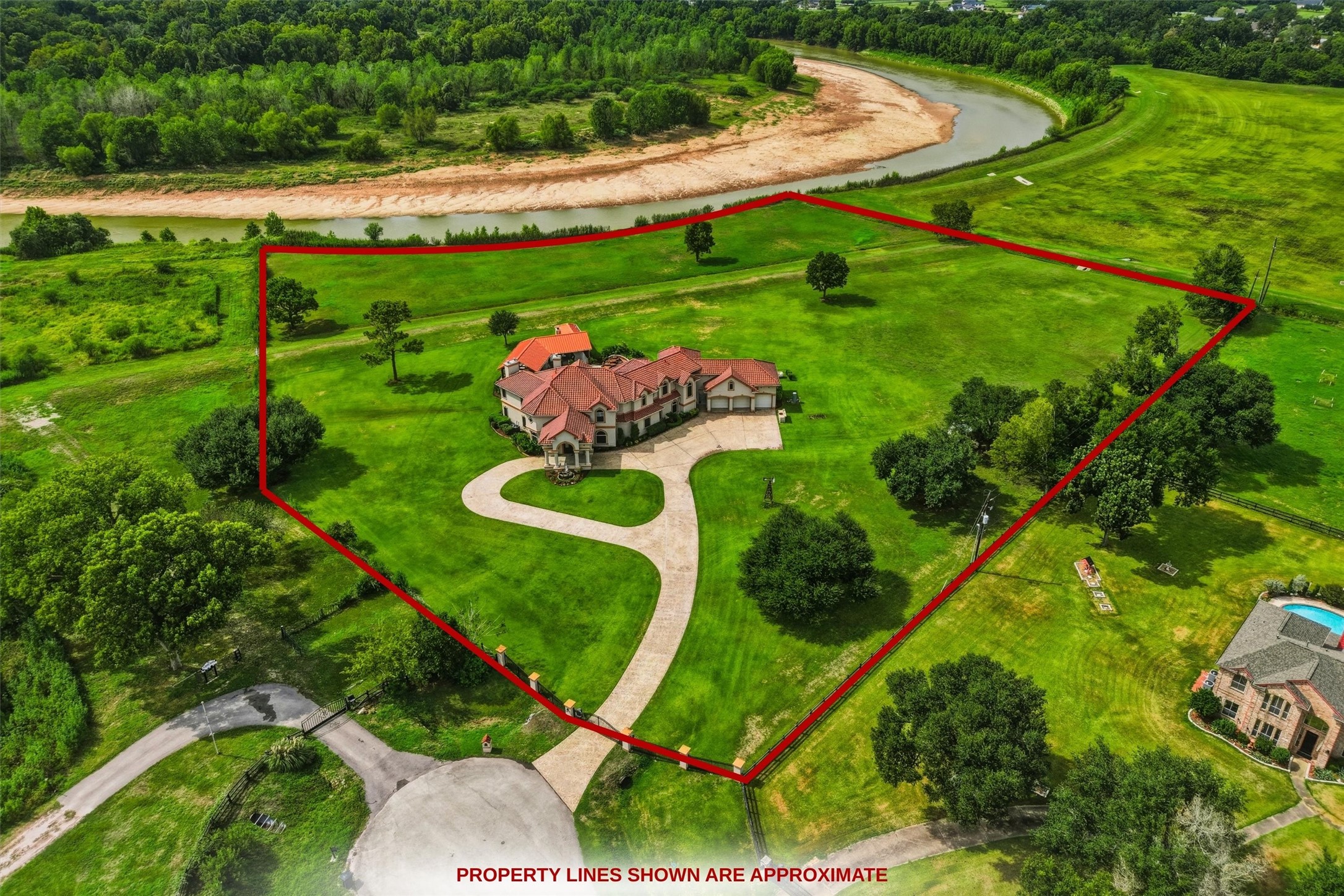 2702 DRS Drive, Richmond, TX 77406