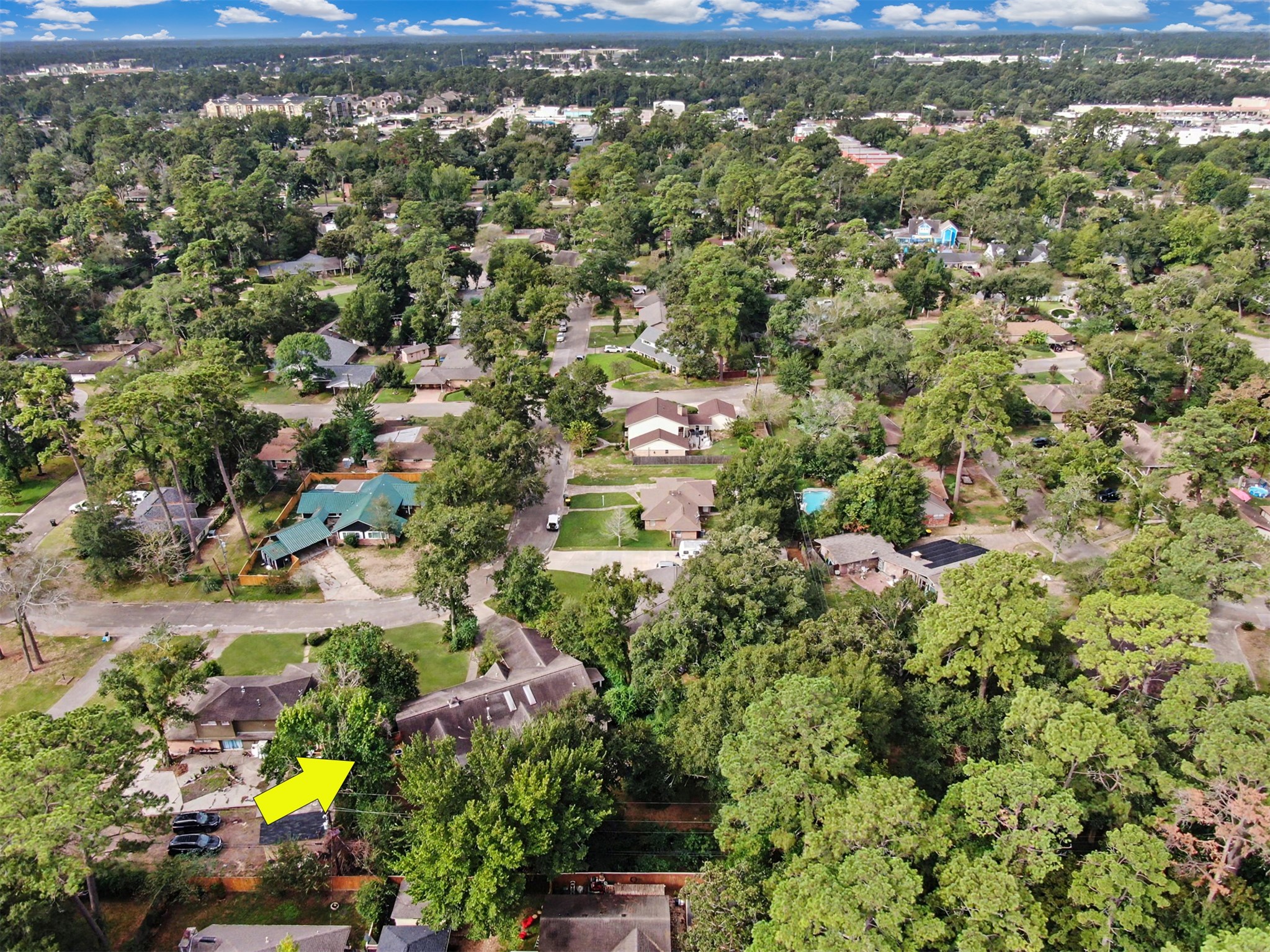 114 N Woodsway Street E, Conroe, TX 77301