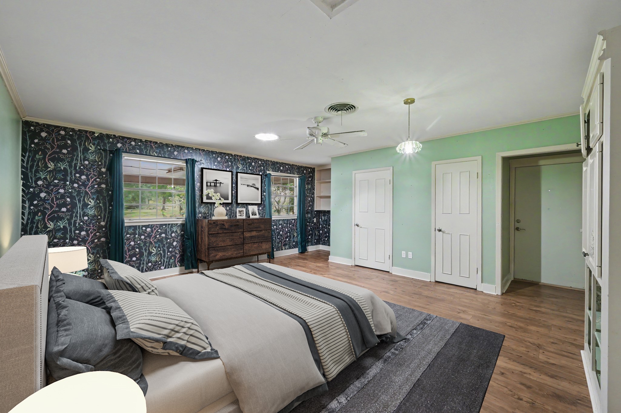 114 N Woodsway Street E, Conroe, TX 77301