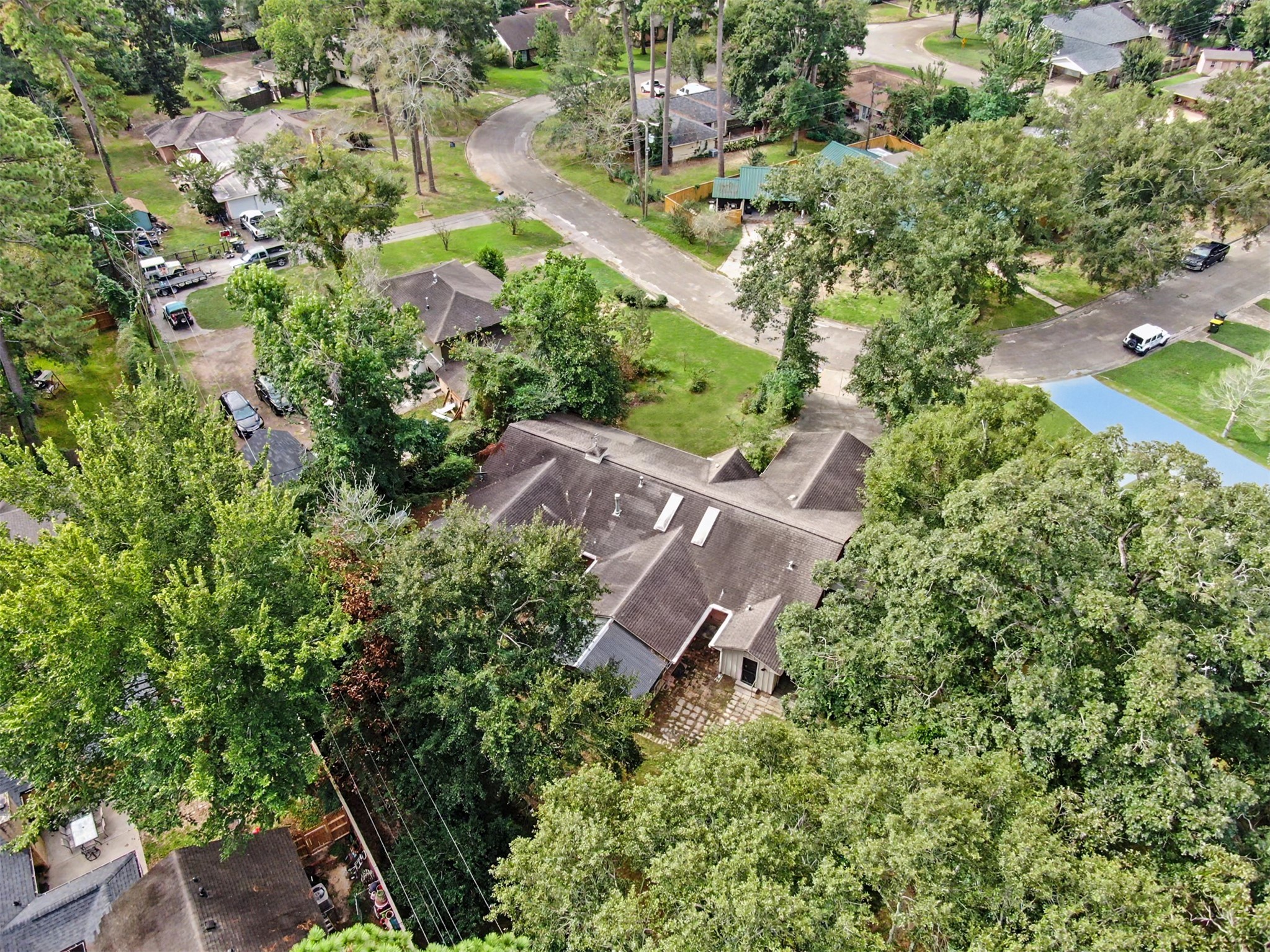 114 N Woodsway Street E, Conroe, TX 77301