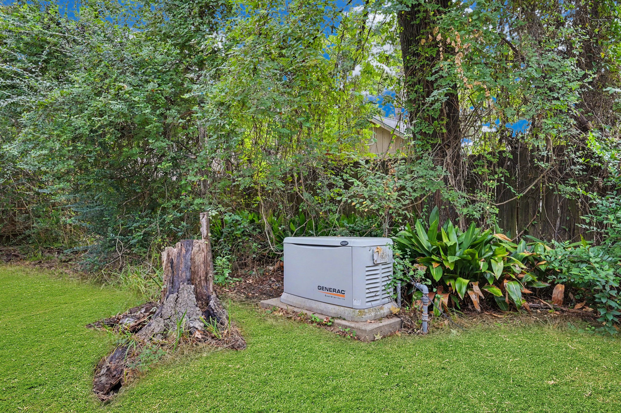 114 N Woodsway Street E, Conroe, TX 77301