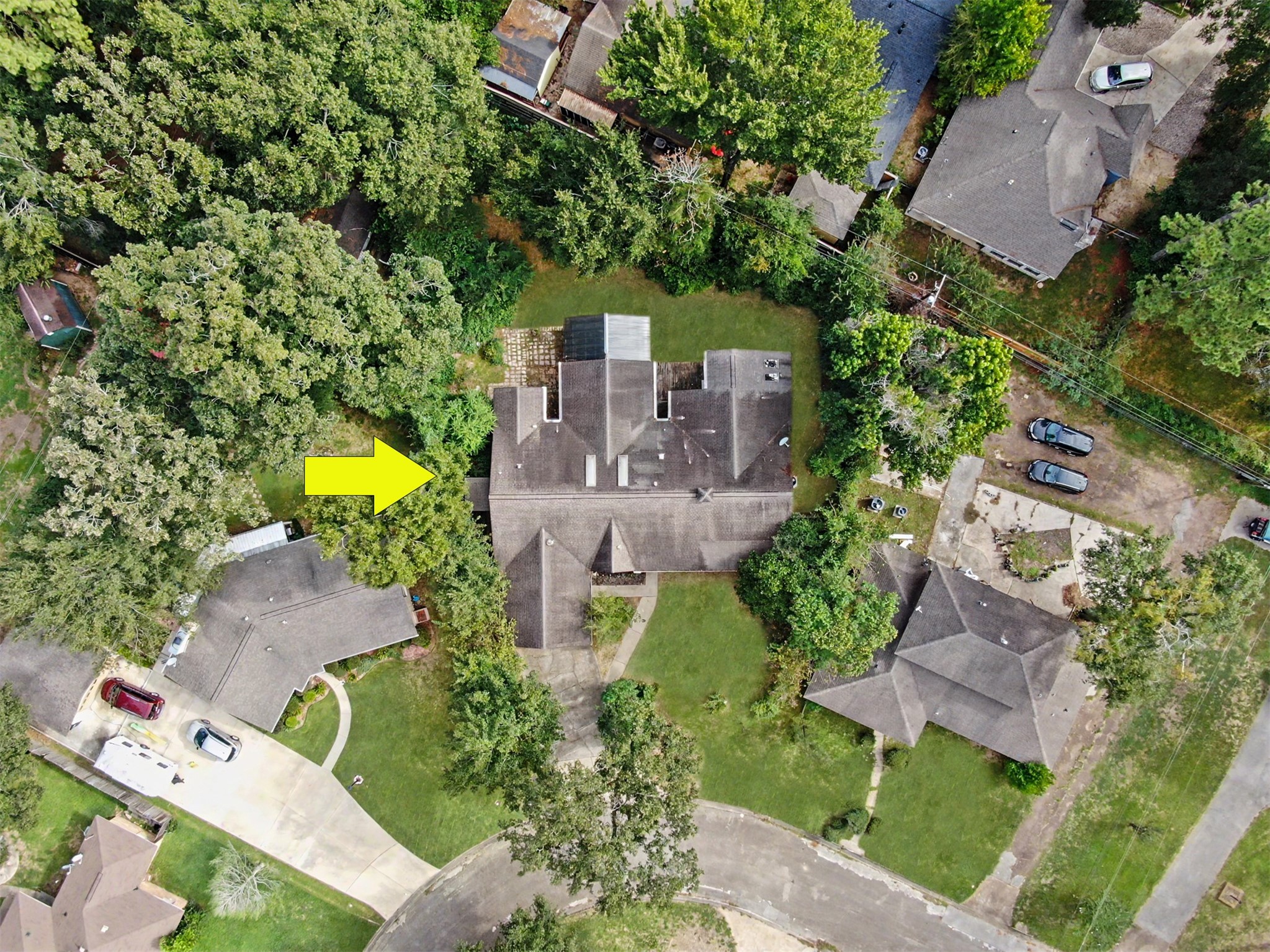 114 N Woodsway Street E, Conroe, TX 77301