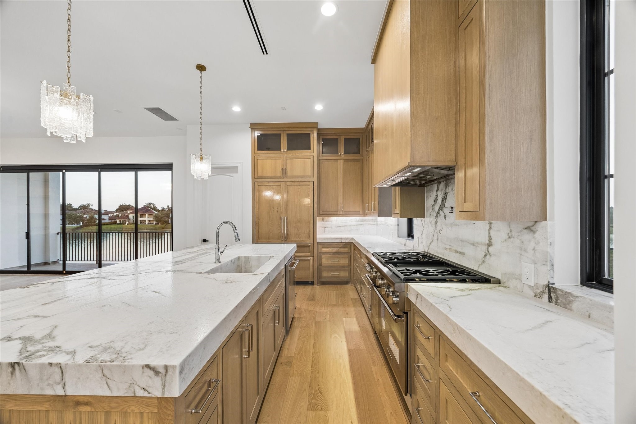 4702 Sunset Circle, Sugar Land, TX 77479