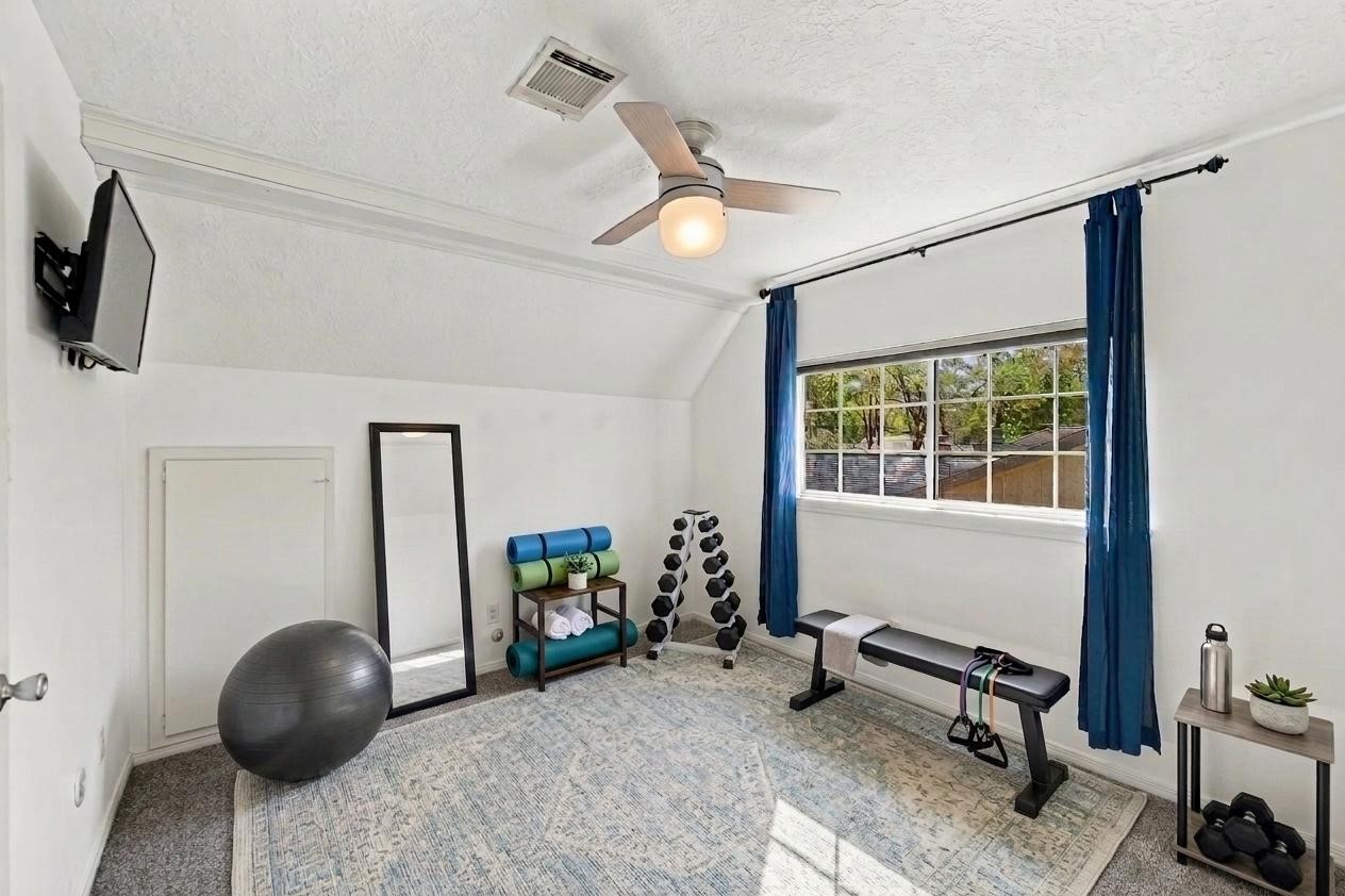 3222 Knoll Manor Drive, Houston, TX 77345