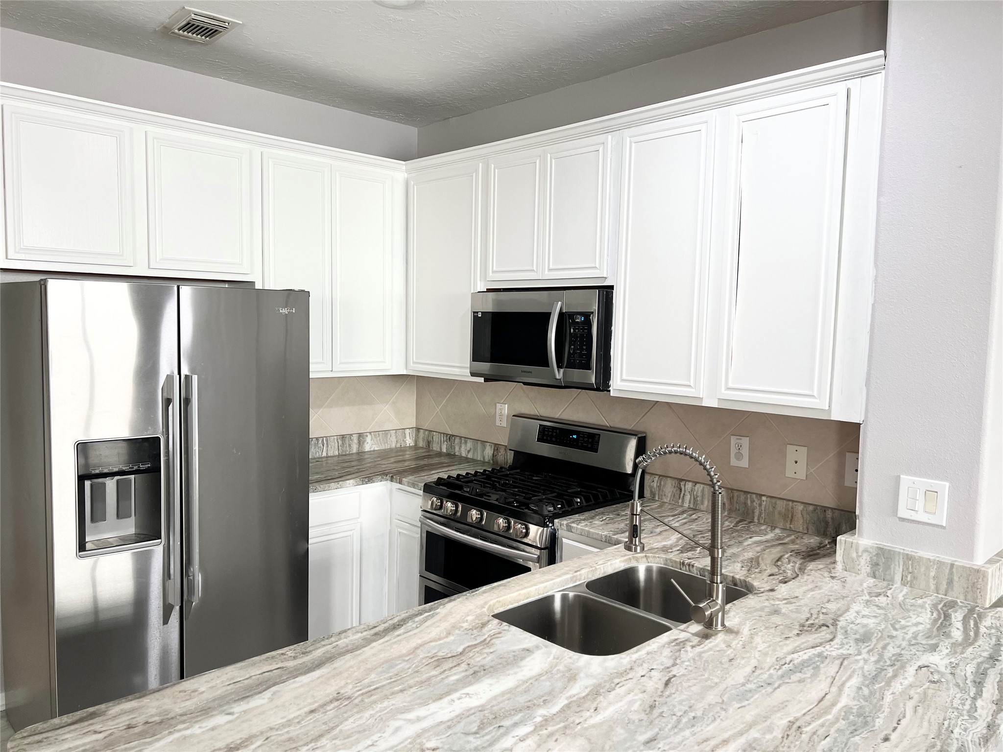 15838 Collinsville Drive, Tomball, TX 77377