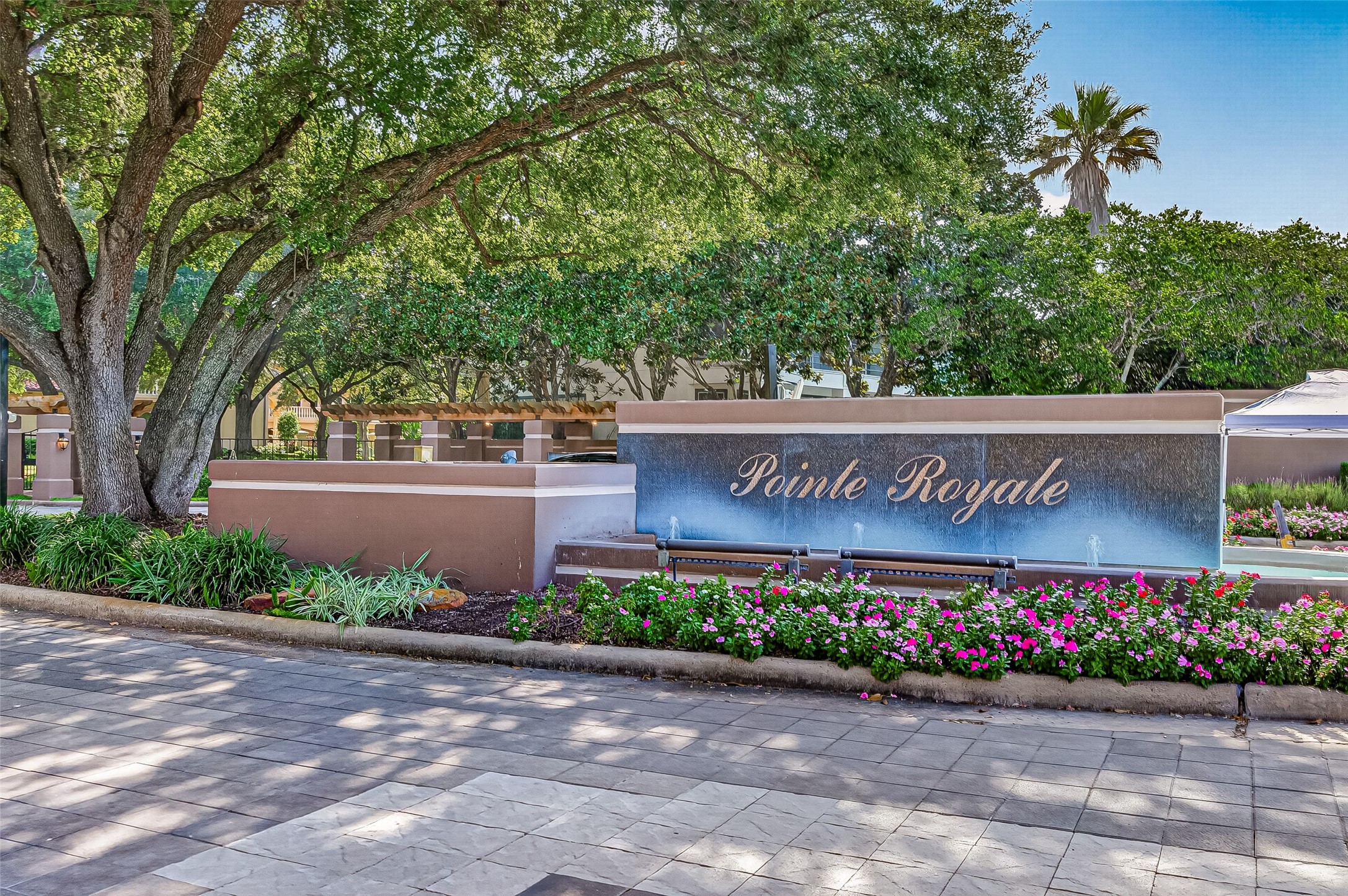 Your new home sweet home awaits you in this gated Pointe Royale at New Territory