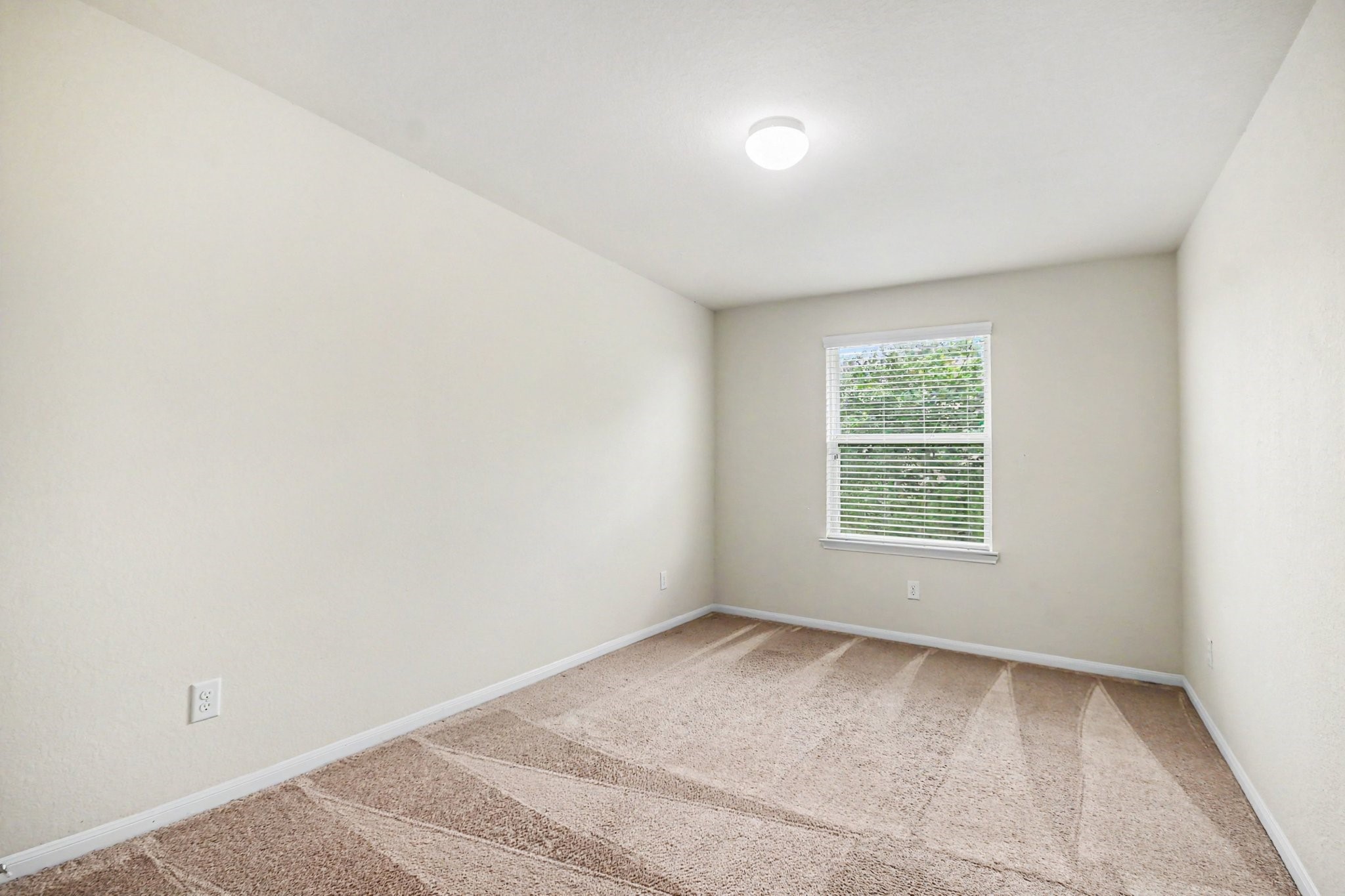 1439 Barras Street, Alvin, TX 77511
