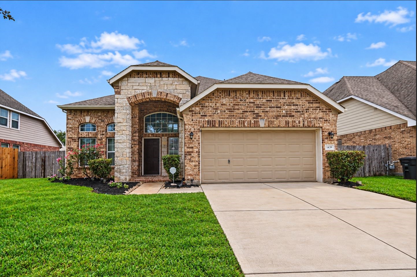 1439 Barras Street, Alvin, TX 77511