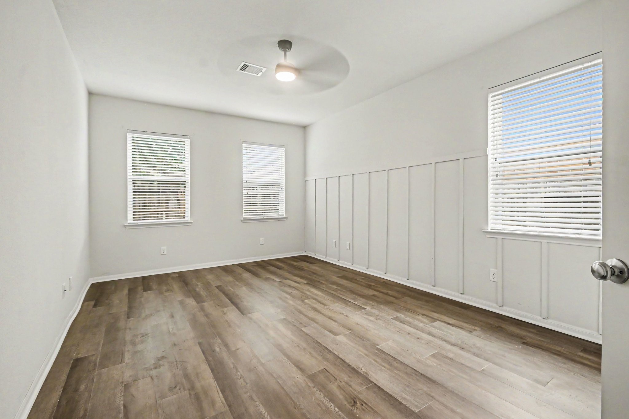 1439 Barras Street, Alvin, TX 77511
