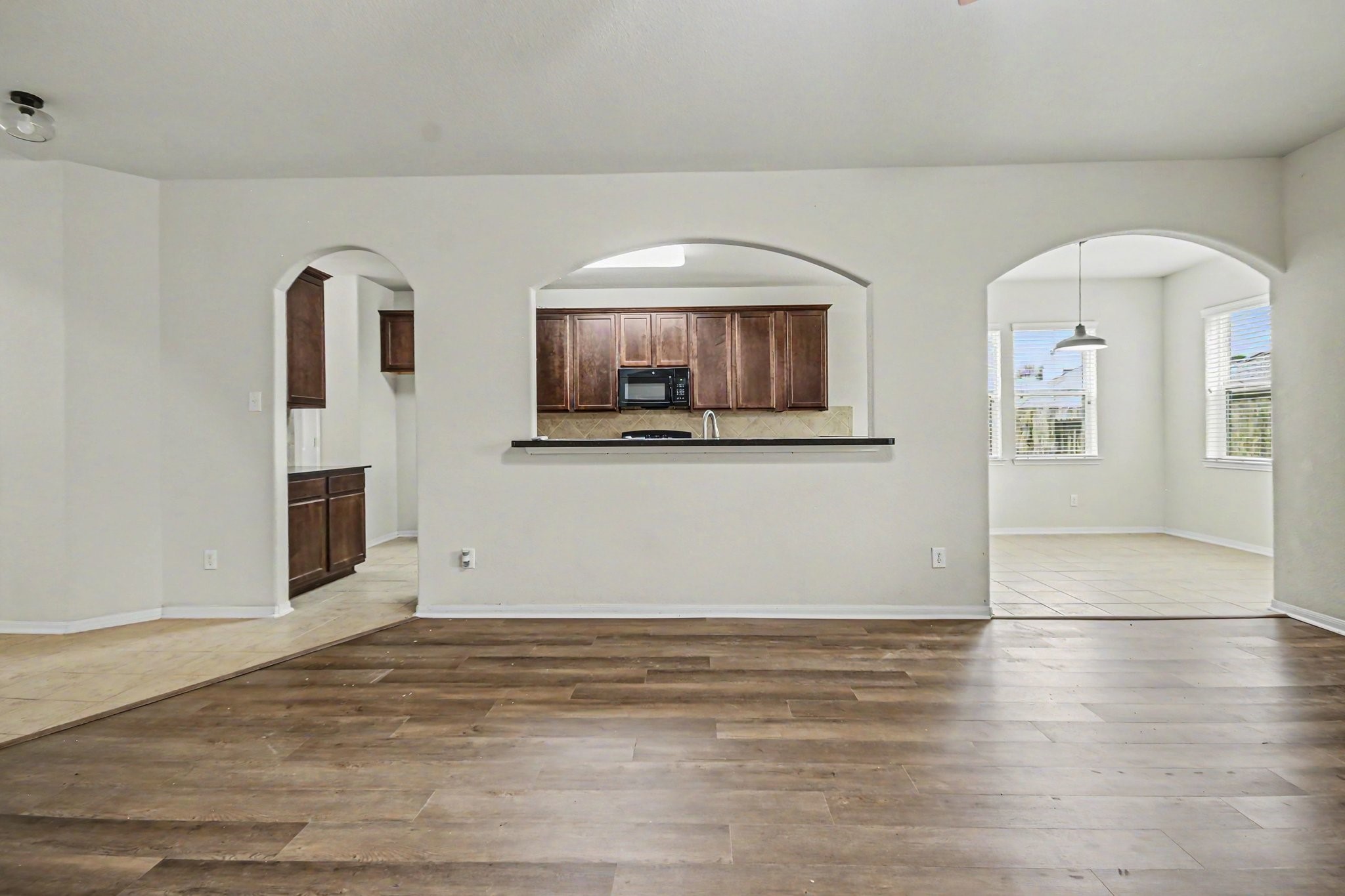 1439 Barras Street, Alvin, TX 77511