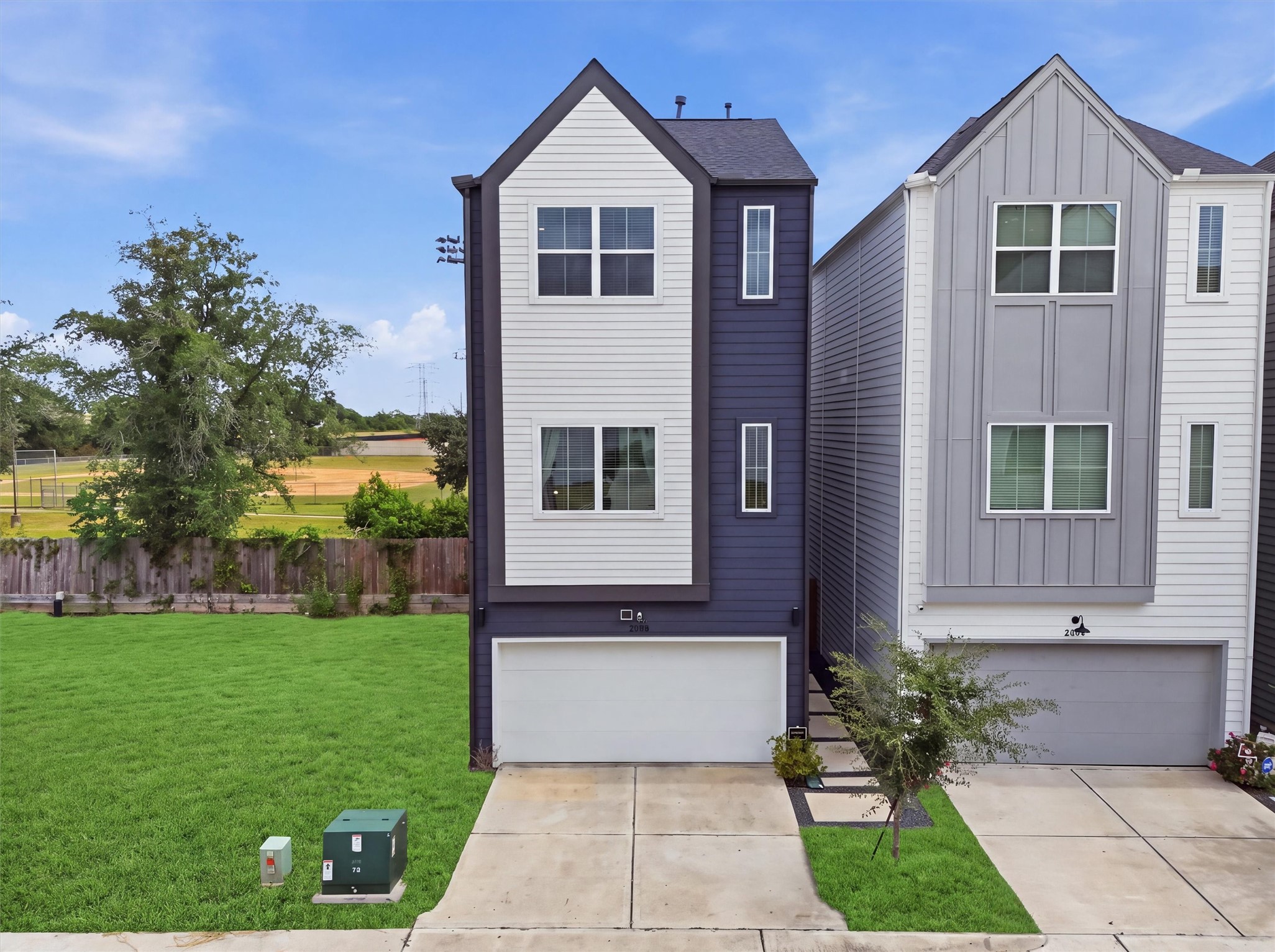 2206 Springwood Vista!