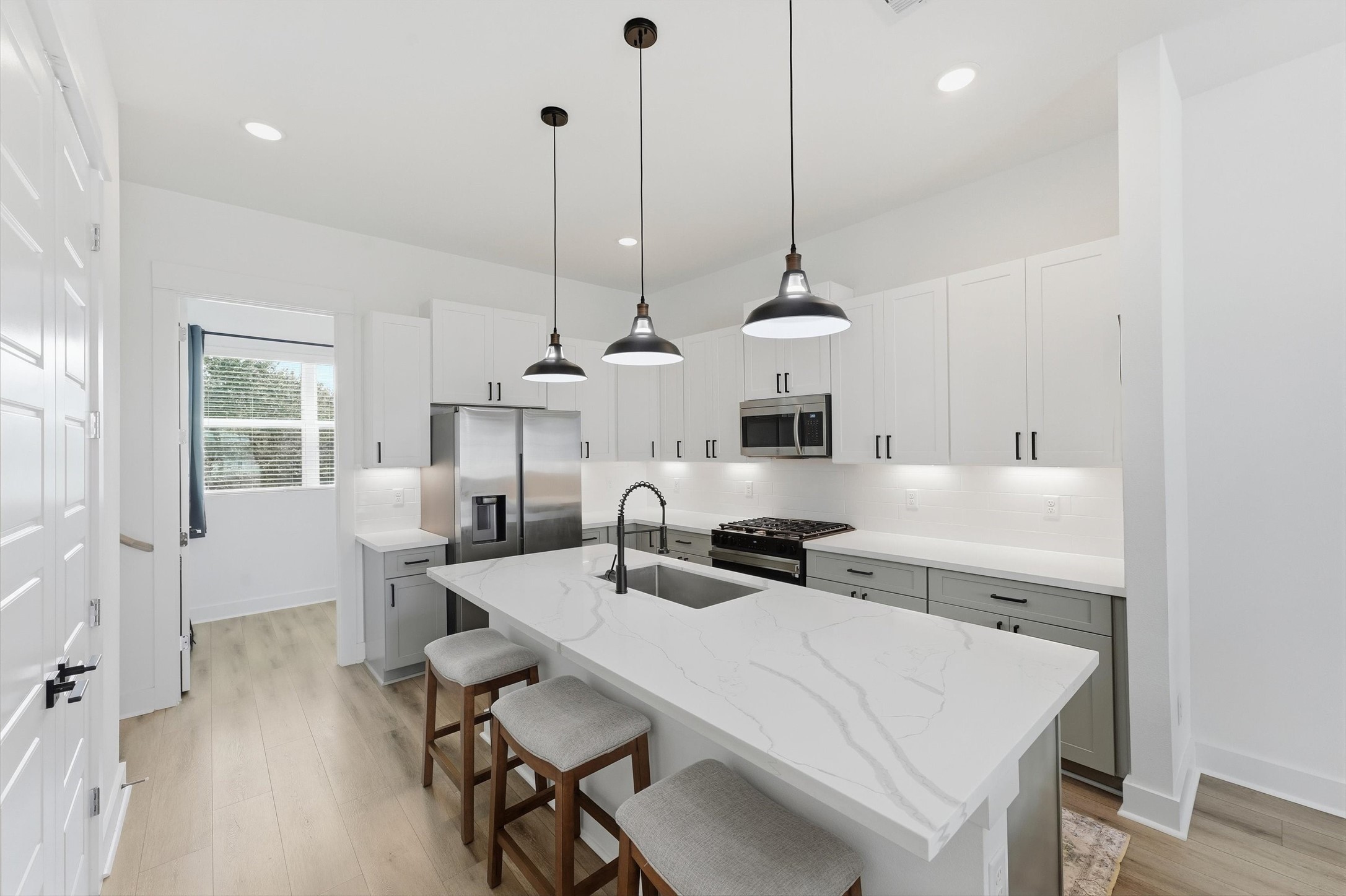 All stainless steel appliances included.