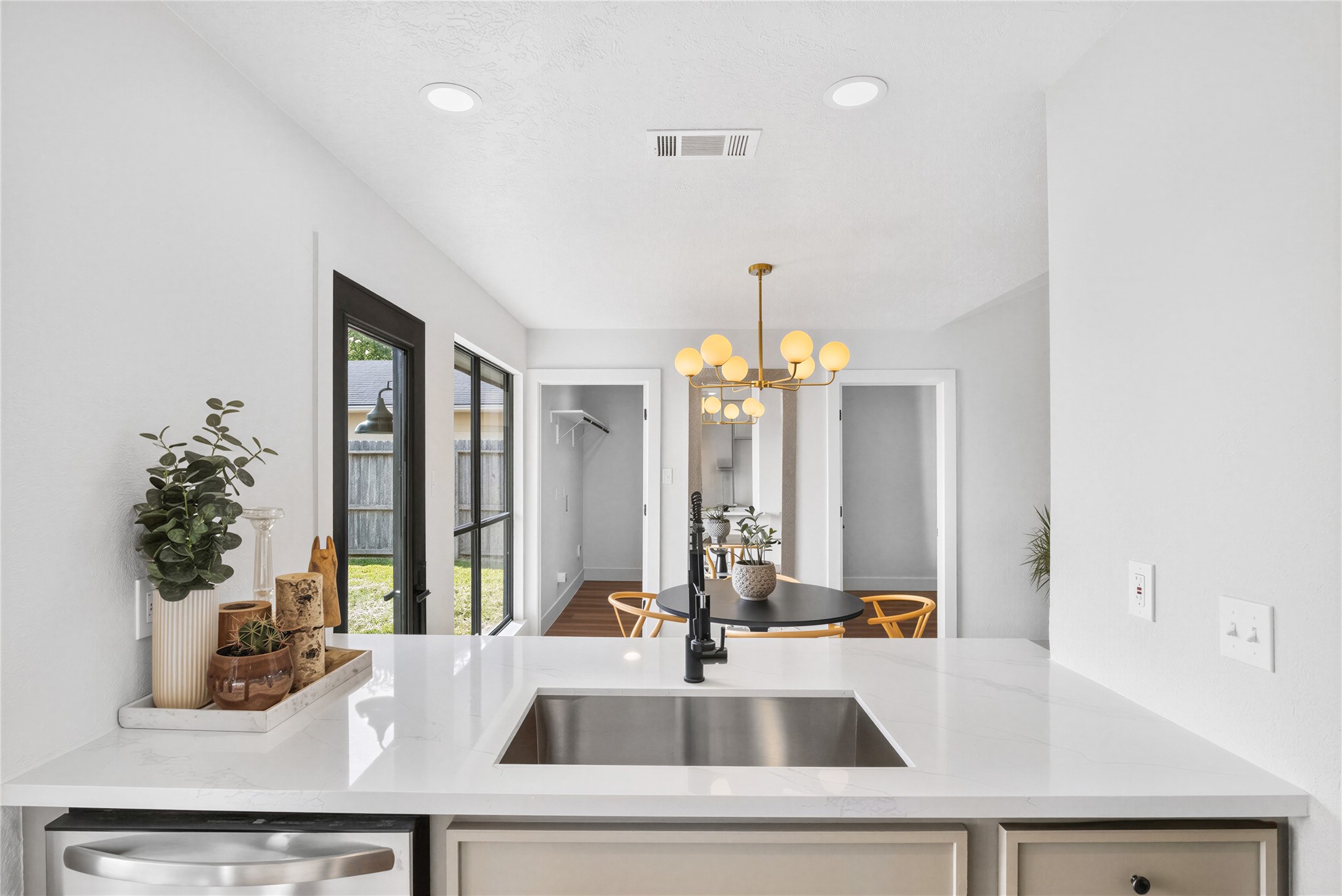 2501 Ironclad Drive, League City, TX 77573