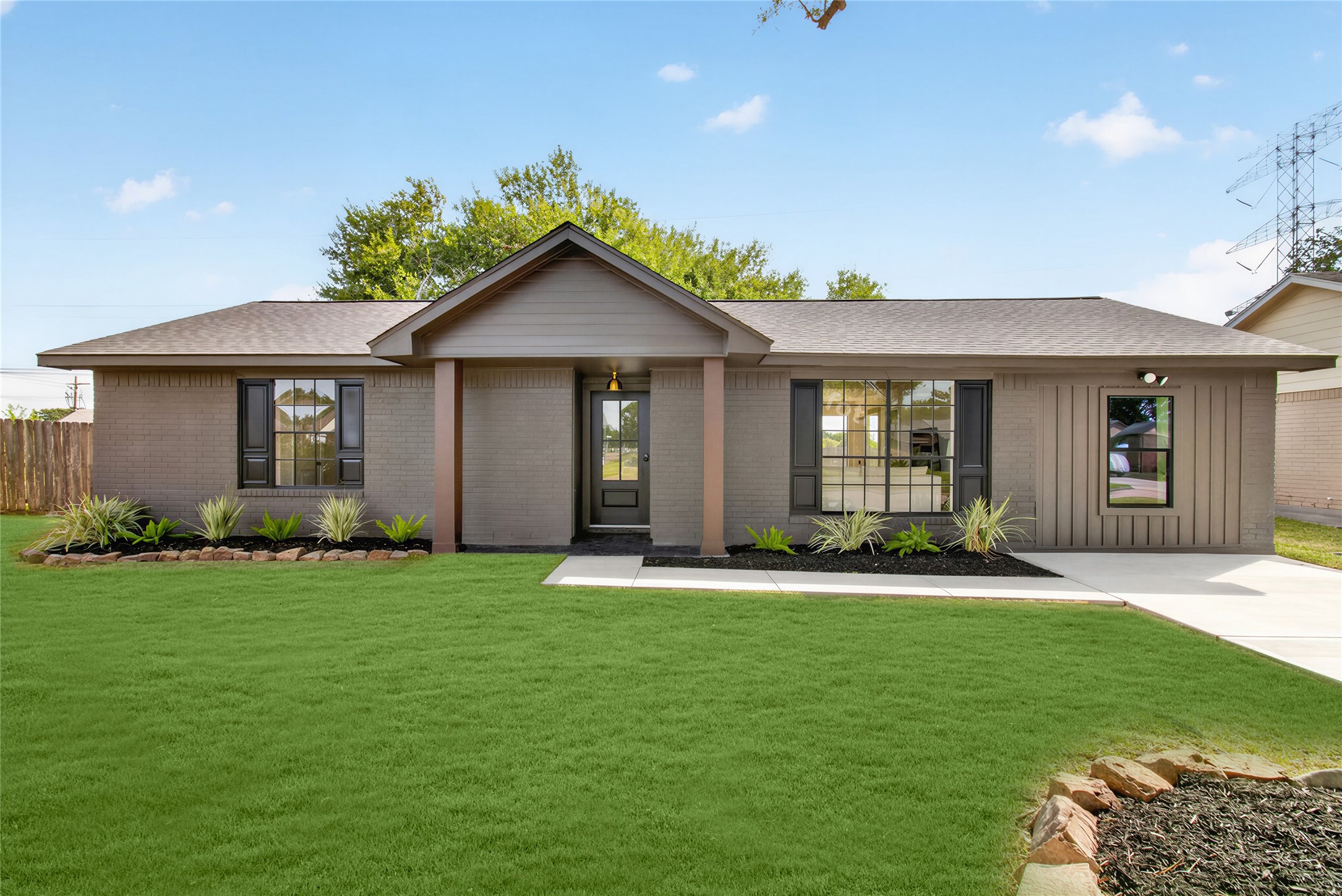 2501 Ironclad Drive, League City, TX 77573 2501 Ironclad Drive, League City, TX 77573