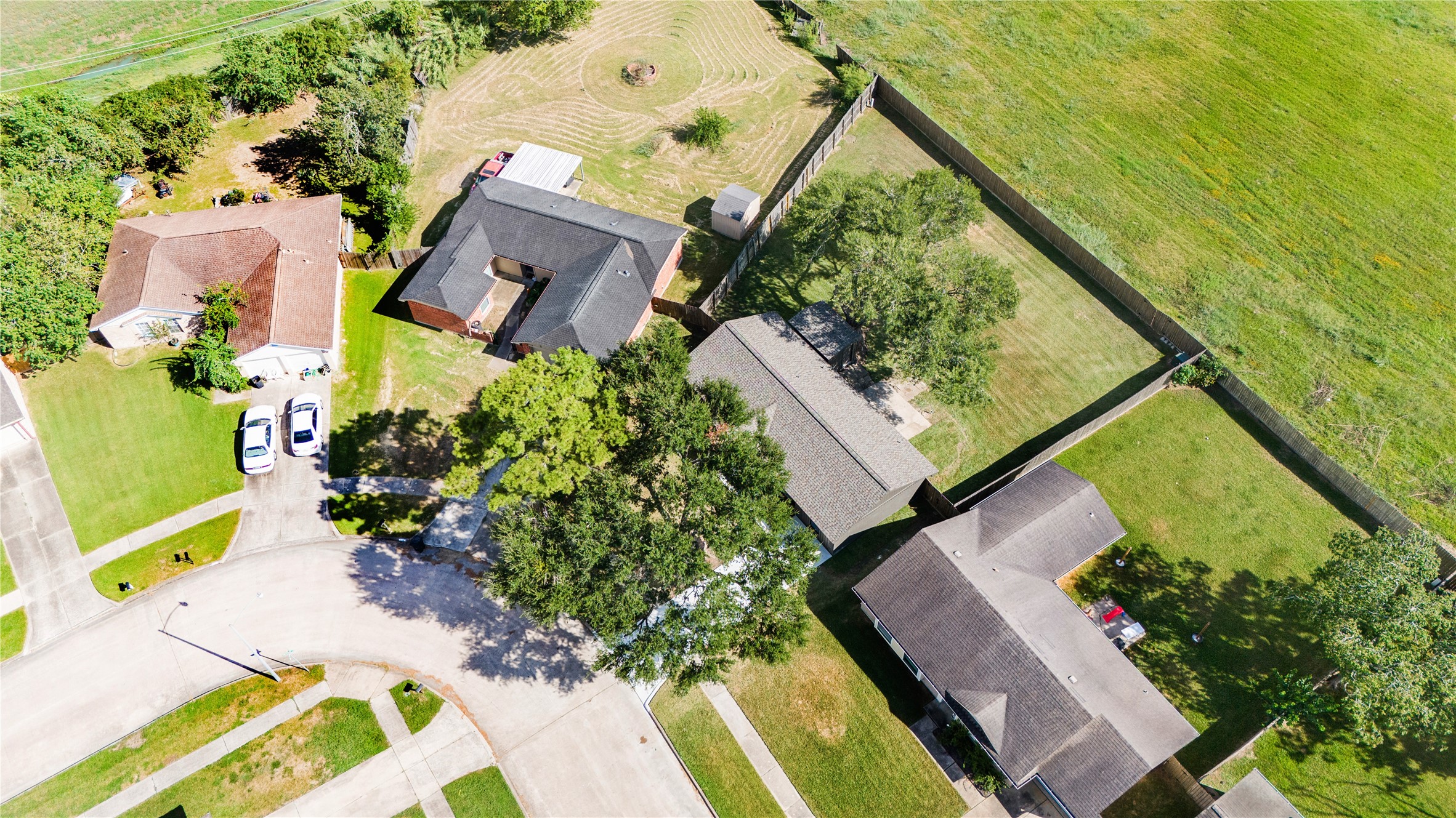 2501 Ironclad Drive, League City, TX 77573