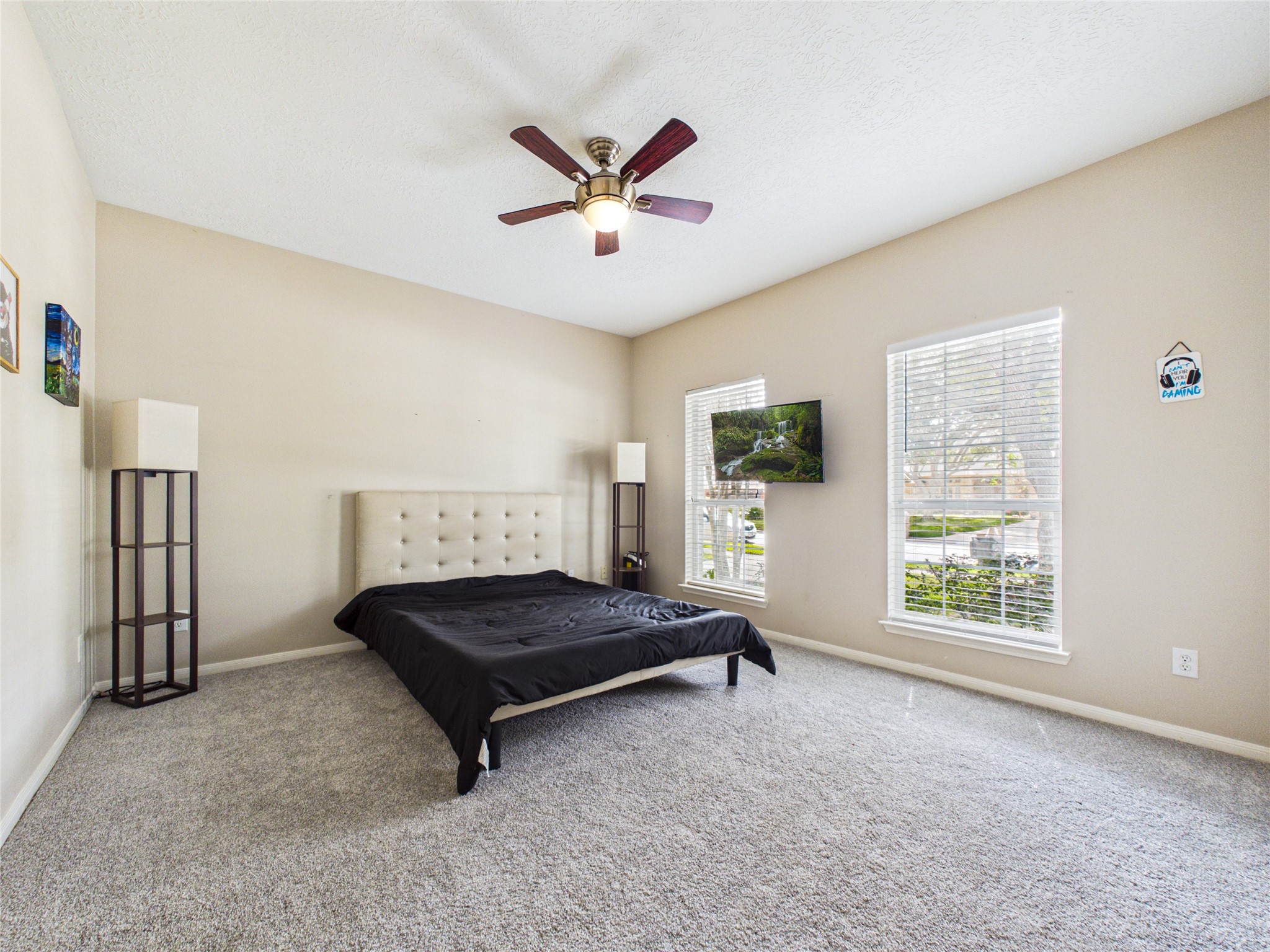 2876 Love Lane, Friendswood, TX 77546