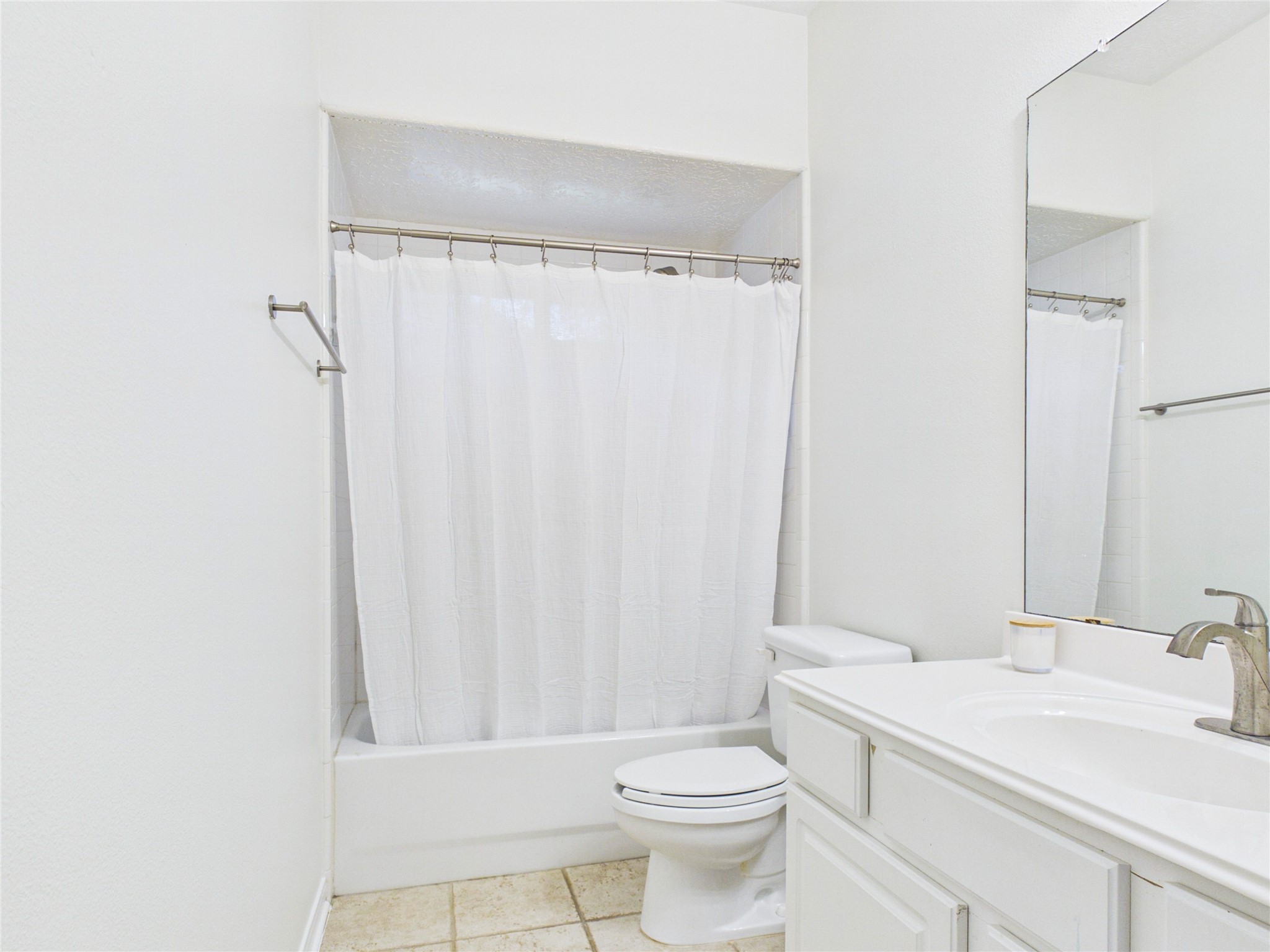 2876 Love Lane, Friendswood, TX 77546