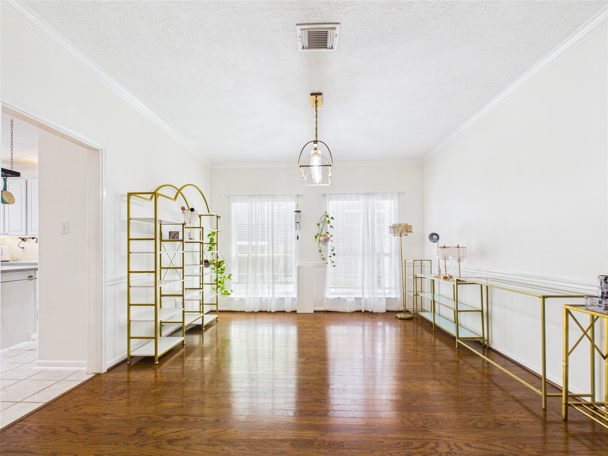 2876 Love Lane, Friendswood, TX 77546
