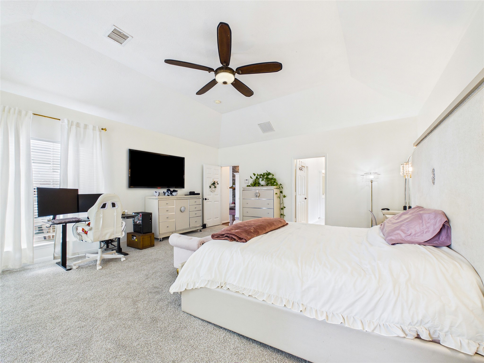 2876 Love Lane, Friendswood, TX 77546