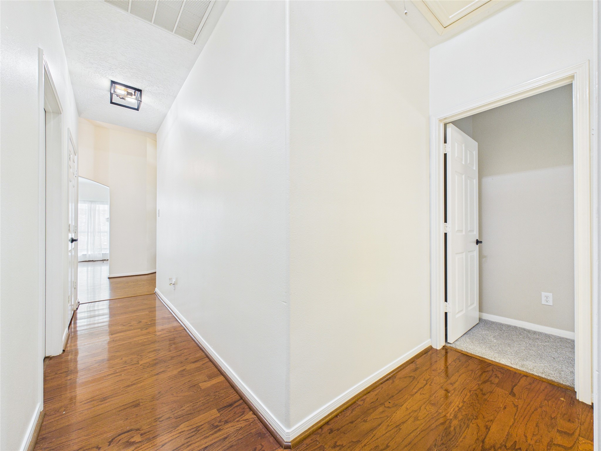 2876 Love Lane, Friendswood, TX 77546