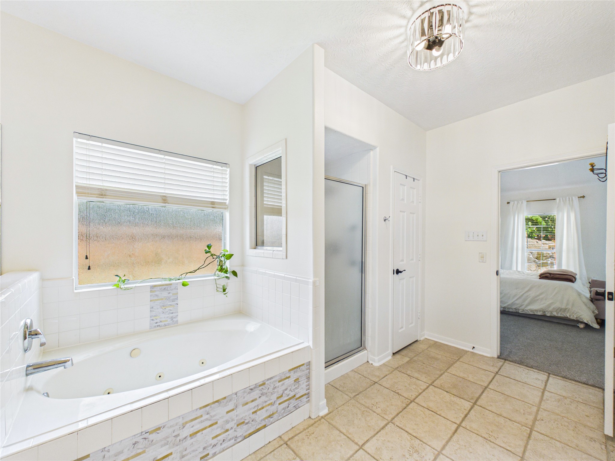 2876 Love Lane, Friendswood, TX 77546