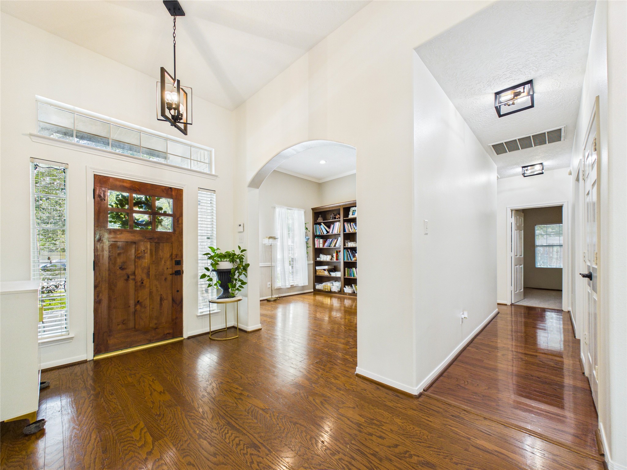 2876 Love Lane, Friendswood, TX 77546