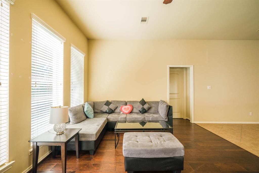 11015 Brighton Gardens Drive, Richmond, TX 77406
