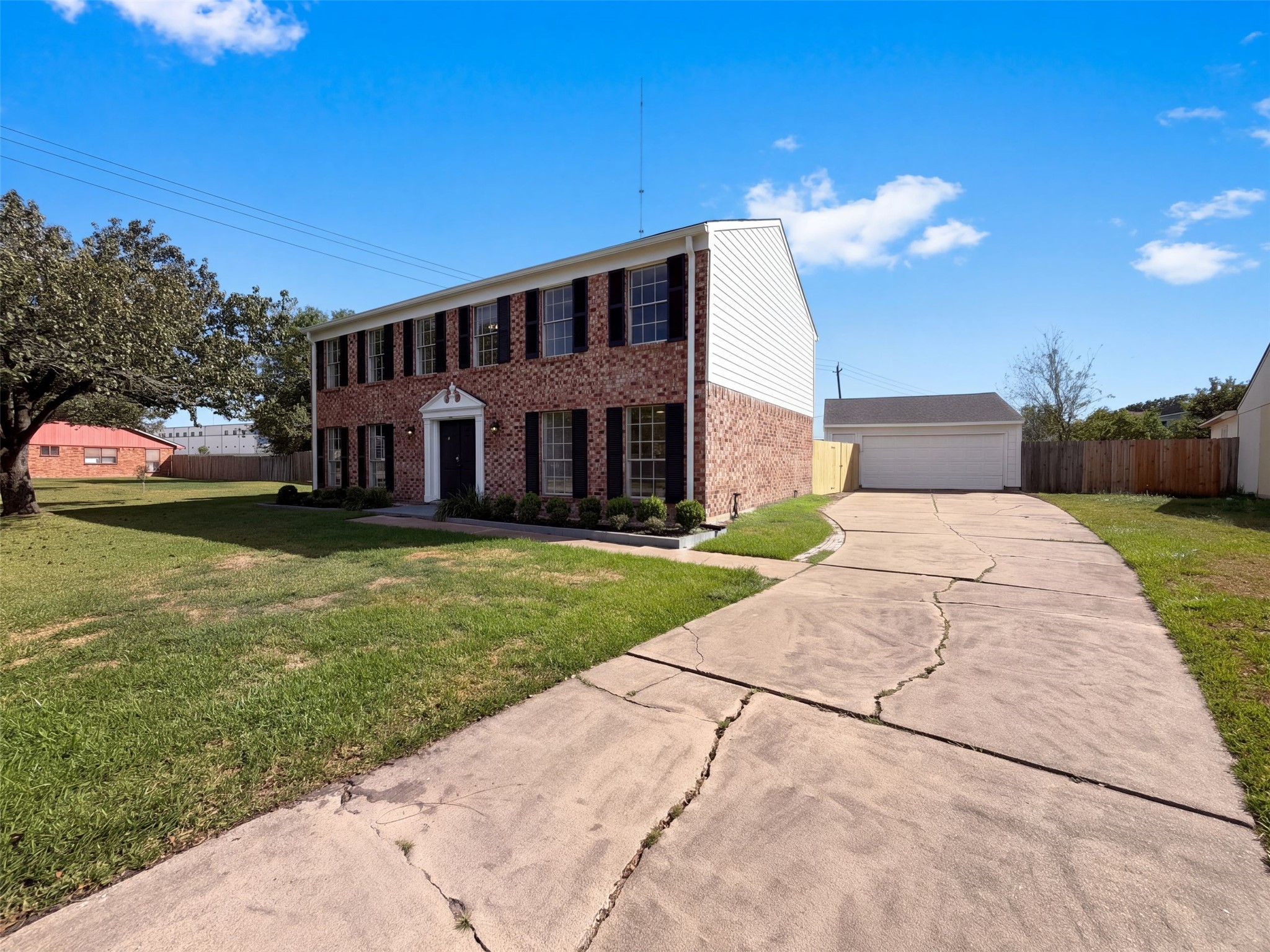 8403 Lone Quail Drive, Houston, TX 77489