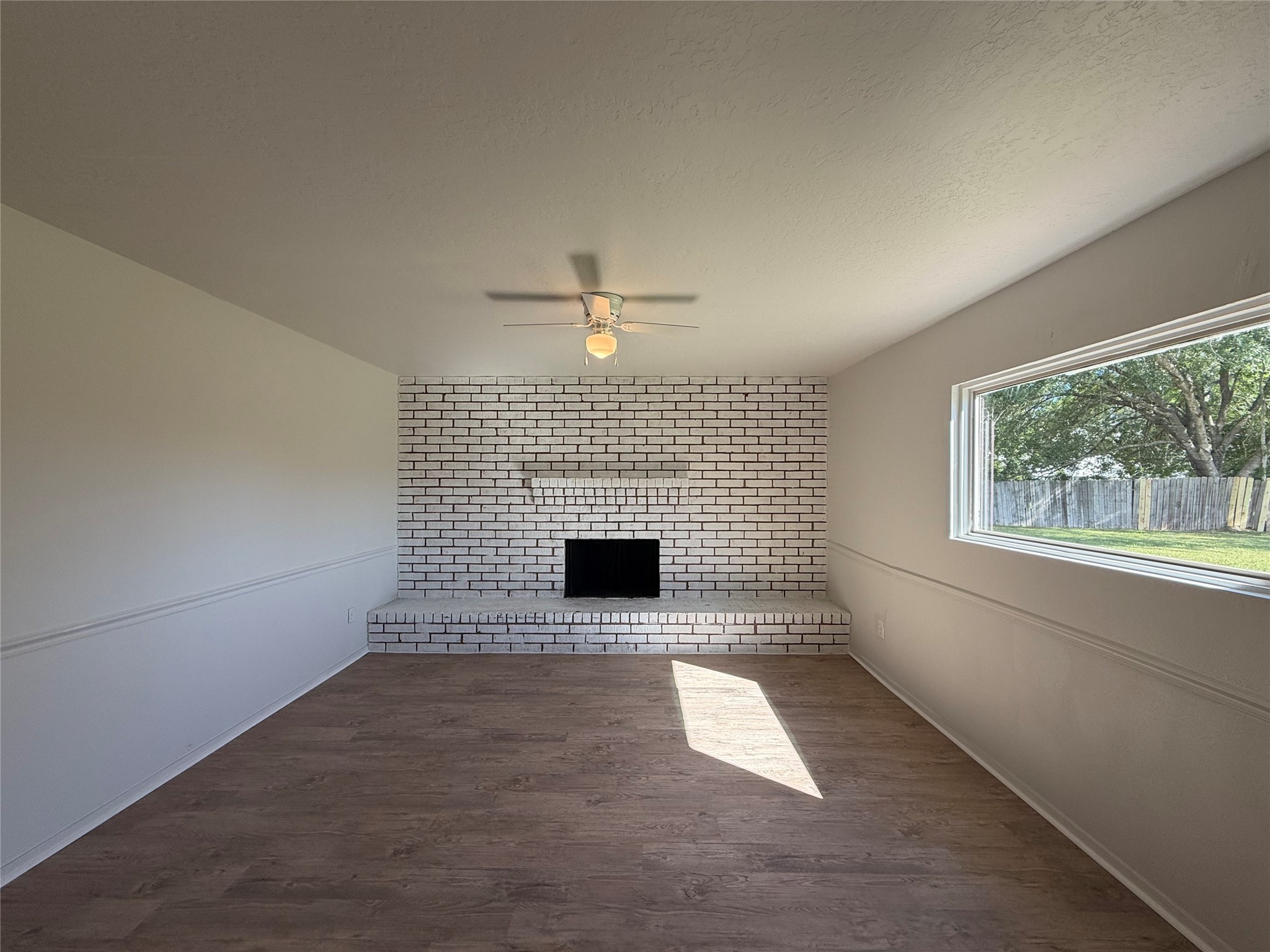 8403 Lone Quail Drive, Houston, TX 77489