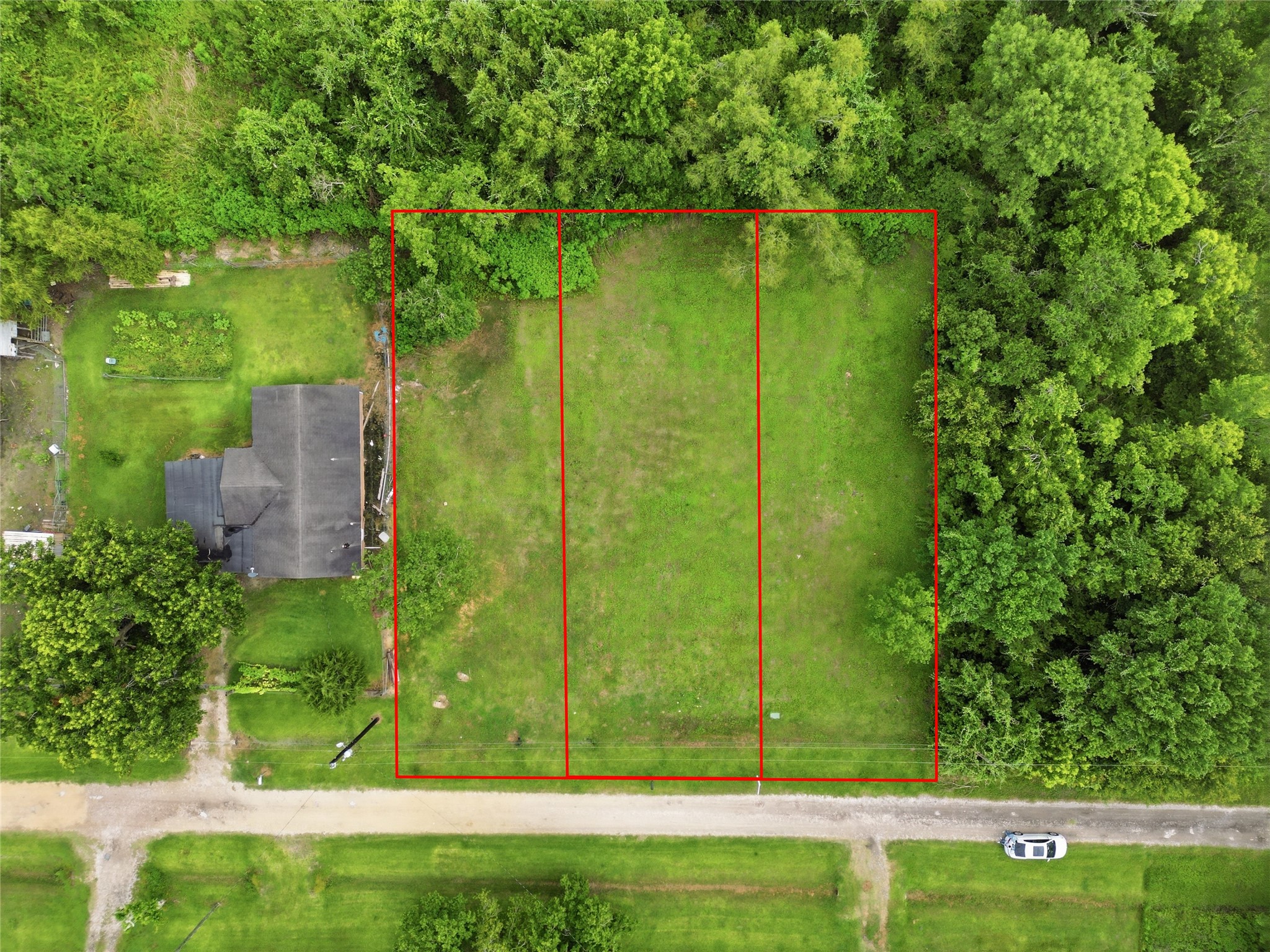7117 Lewis Road, Hitchcock, TX 77563